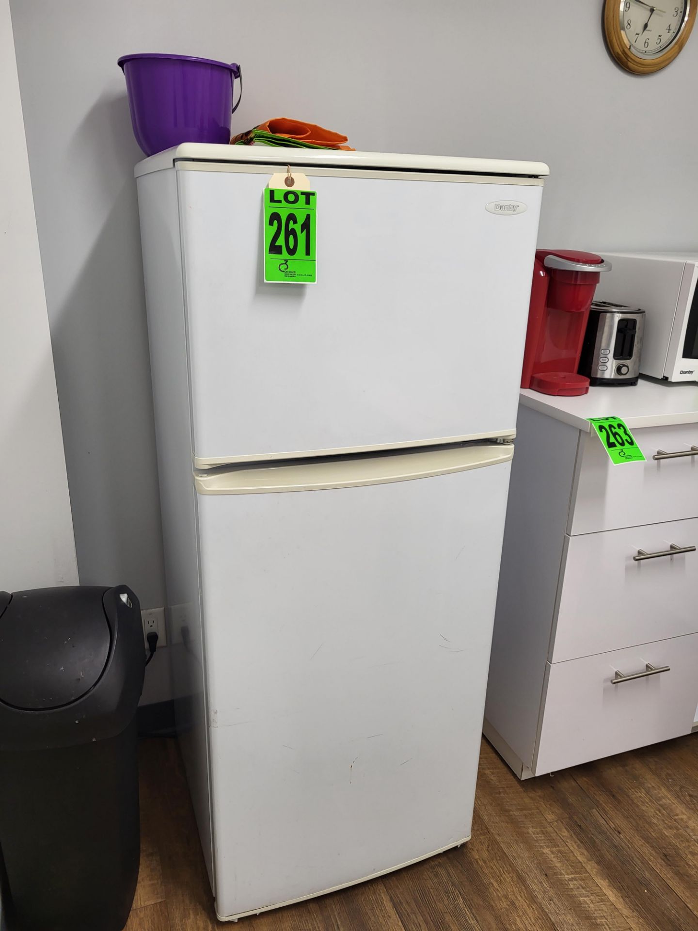 DANBY mod. DFF8804W 8.8L Refrigerator & Freezer Unit