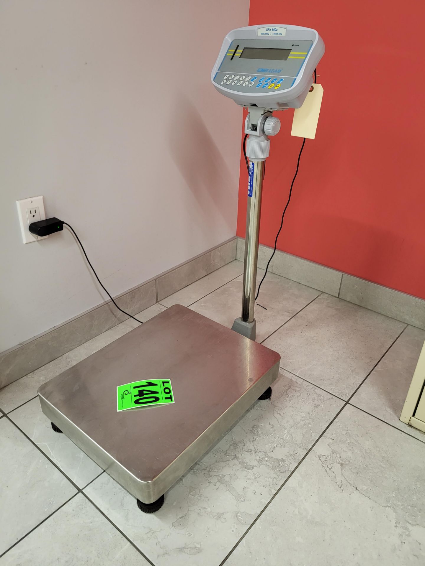 ADAM mod. GFK-660a Floor Checkweighing Scale, 660 lb / 300kg x 0.05lb/0.02kg - Image 2 of 6