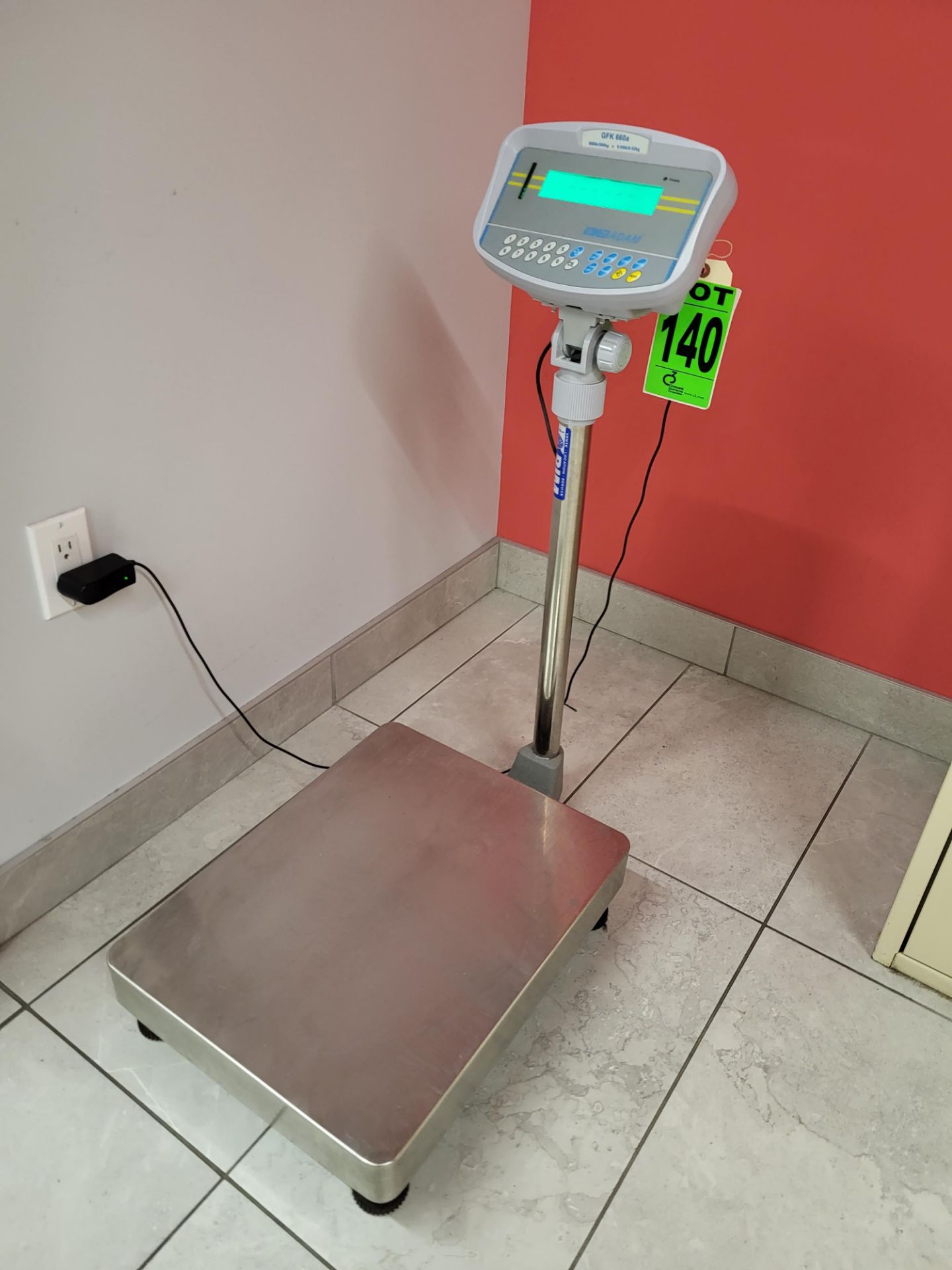 ADAM mod. GFK-660a Floor Checkweighing Scale, 660 lb / 300kg x 0.05lb/0.02kg - Image 4 of 6