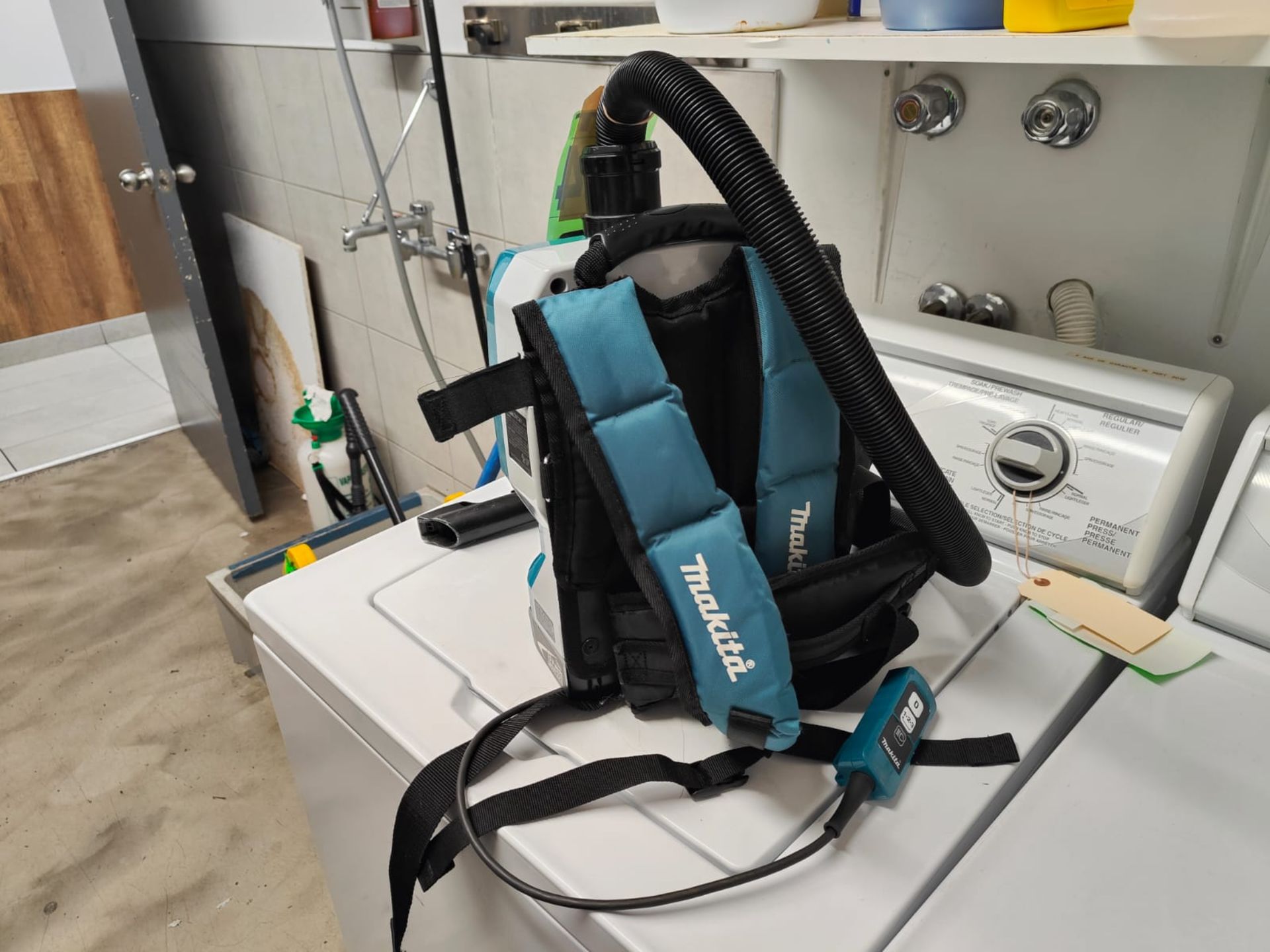 MAKITA Backpack vacuum unit mod. DVC261 - Image 4 of 5