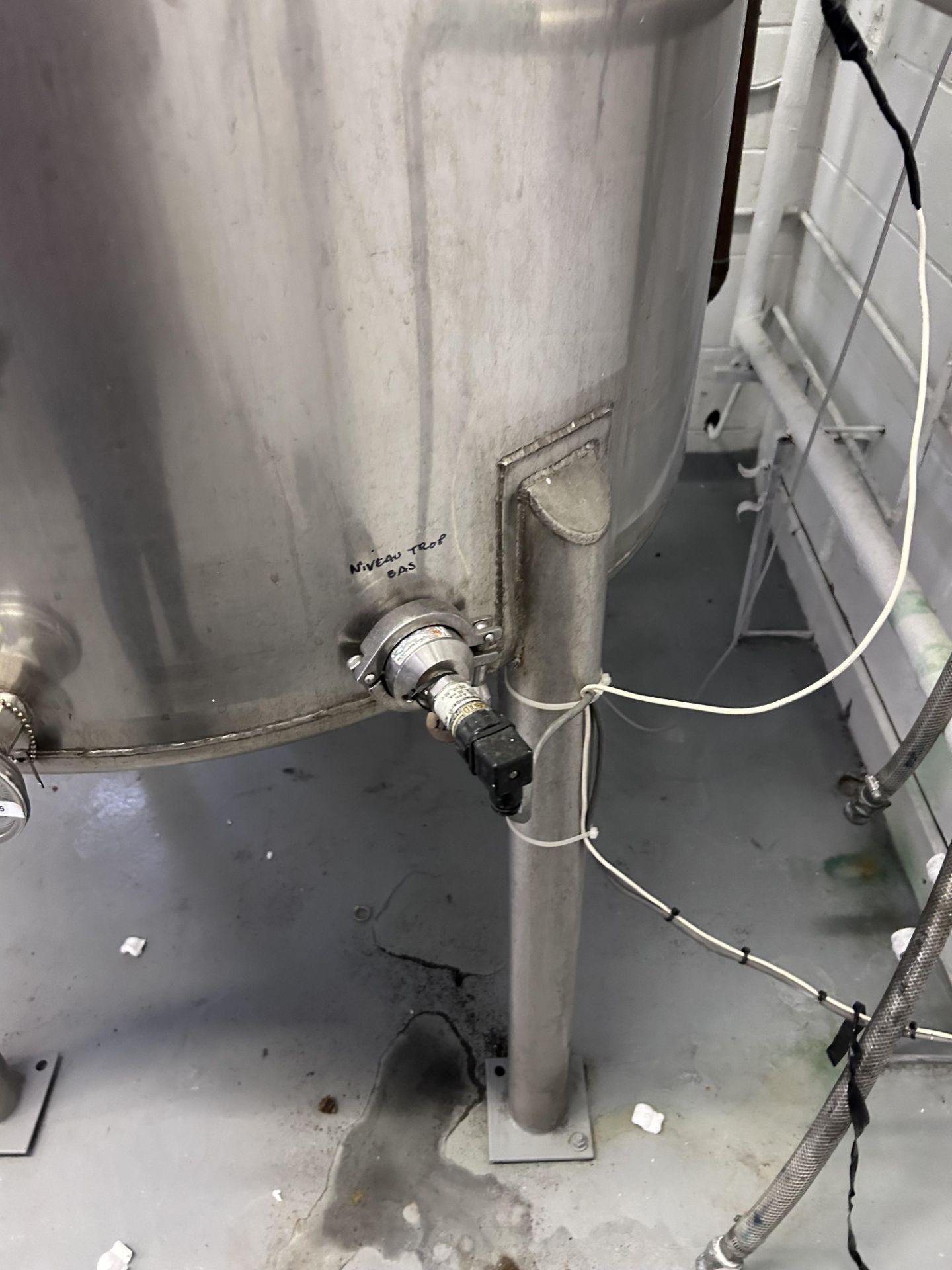 Stainless Steel holding tank 1000L - Image 4 of 7