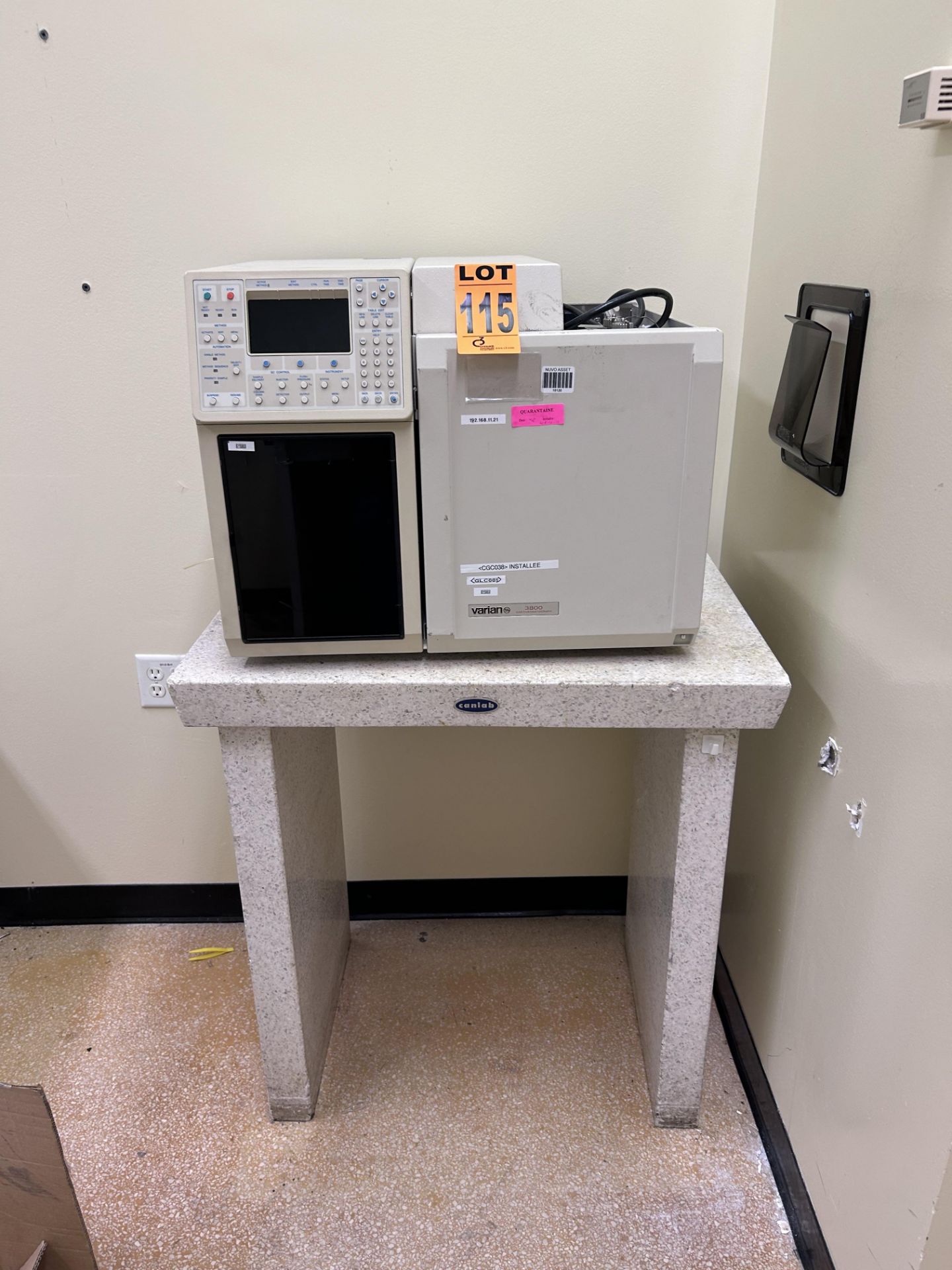 VARIAN Gas Chromatograph Mod. 3800