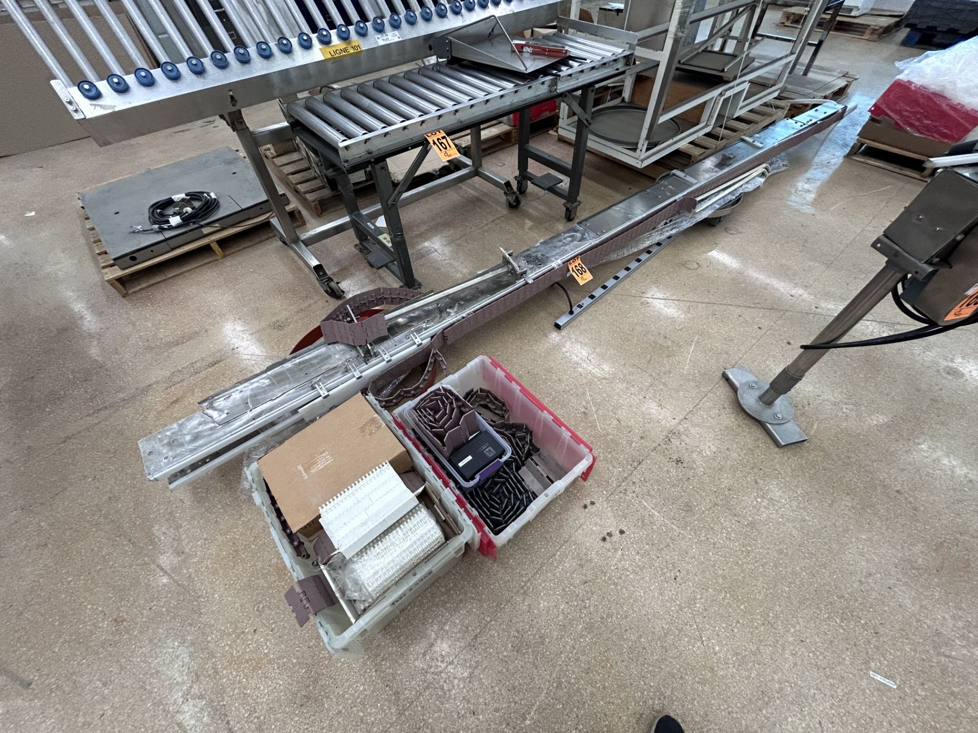 Lot of conveyor pieces