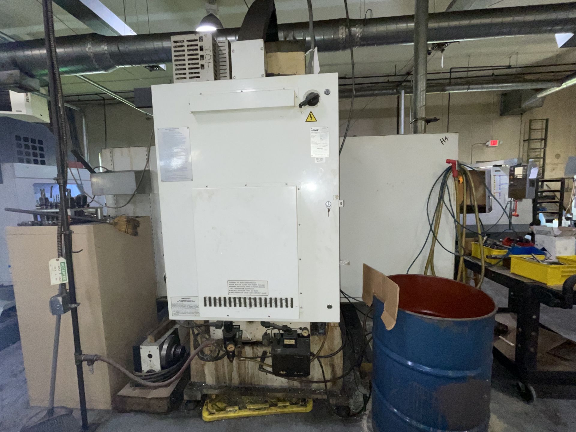 Haas VF3 Vertical Machining Center (H4KEN) - Image 11 of 20