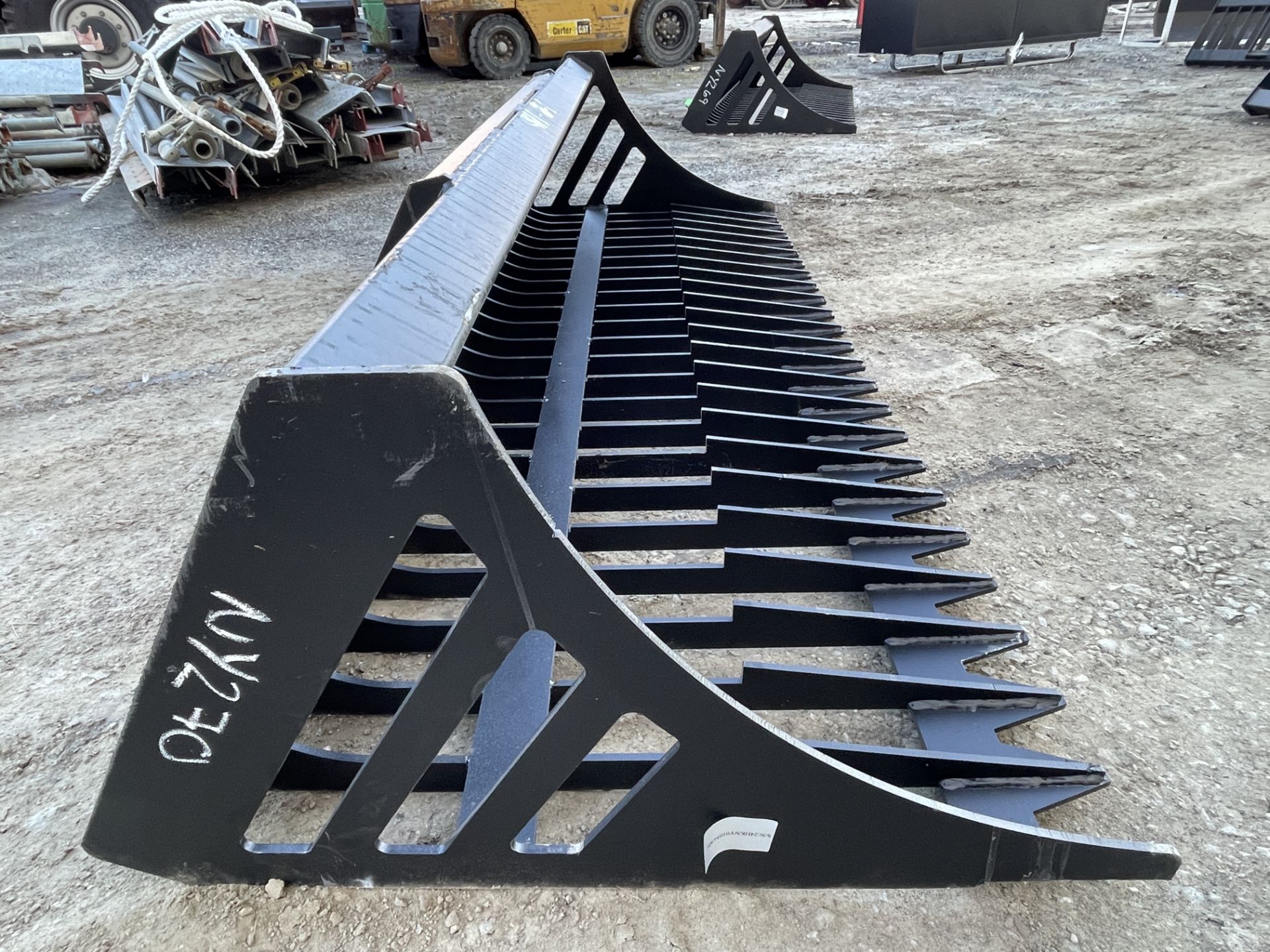 Brand New 84" Skid Steer Rock Bucket Attachment (NY270) - Image 3 of 5