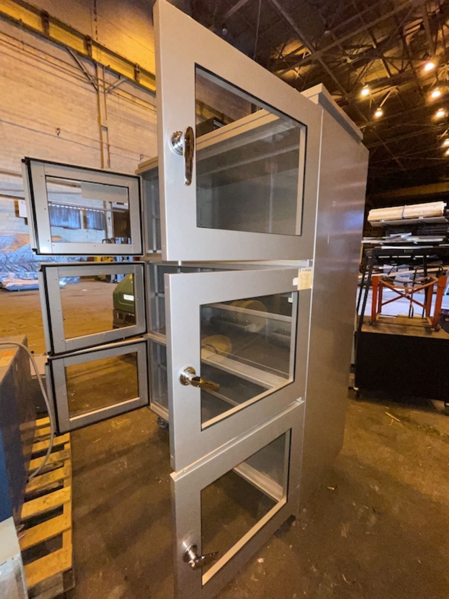 McDry Low Humidity Storage Cabinet (ETW90) - Image 3 of 11