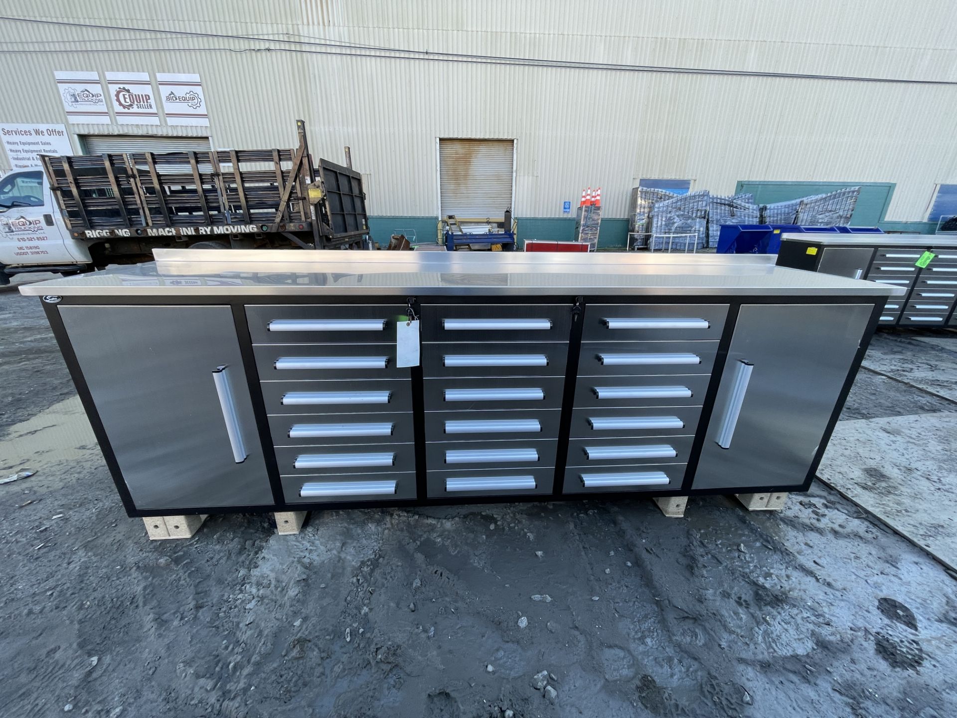 Brand New 10ft 18 Drawer 2 Cabinet Work Bench (NY252)