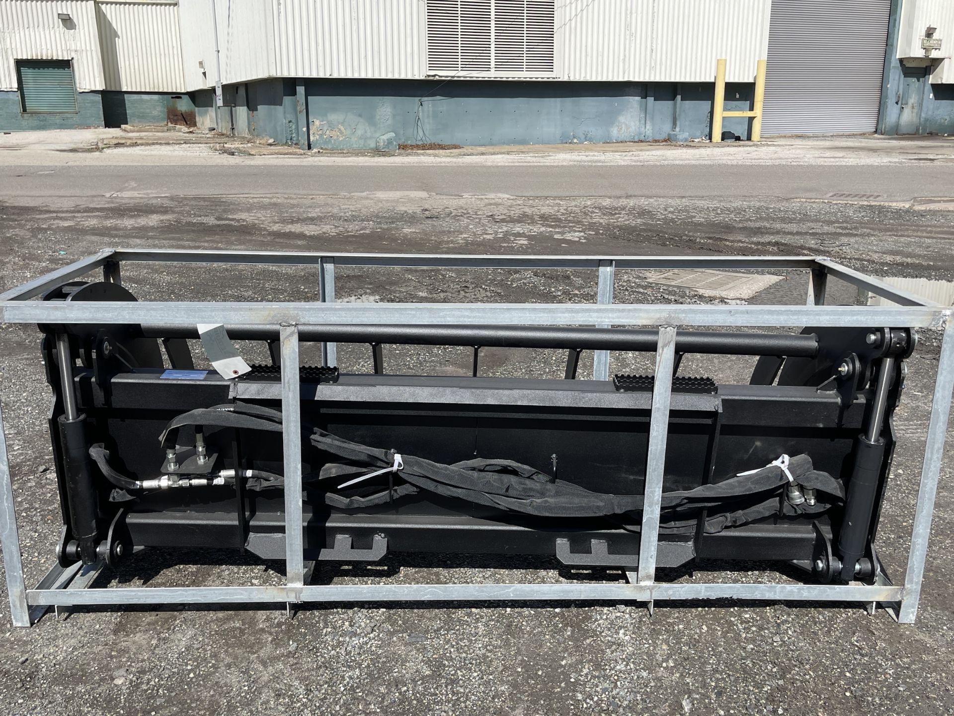 Brand New Greatbear 78" Heavy Grass Fork Grapple Skid Steer Attachment (NY395) - Image 7 of 9