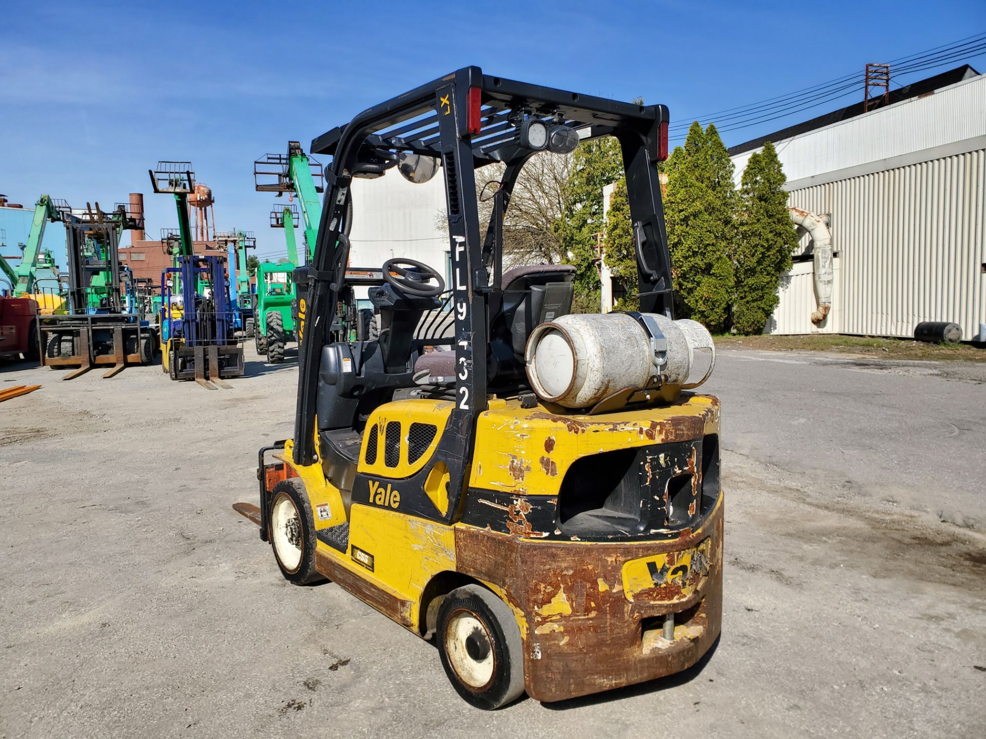 Yale GLC050LXNDAV062 4,000 lb Forklift - Image 5 of 14