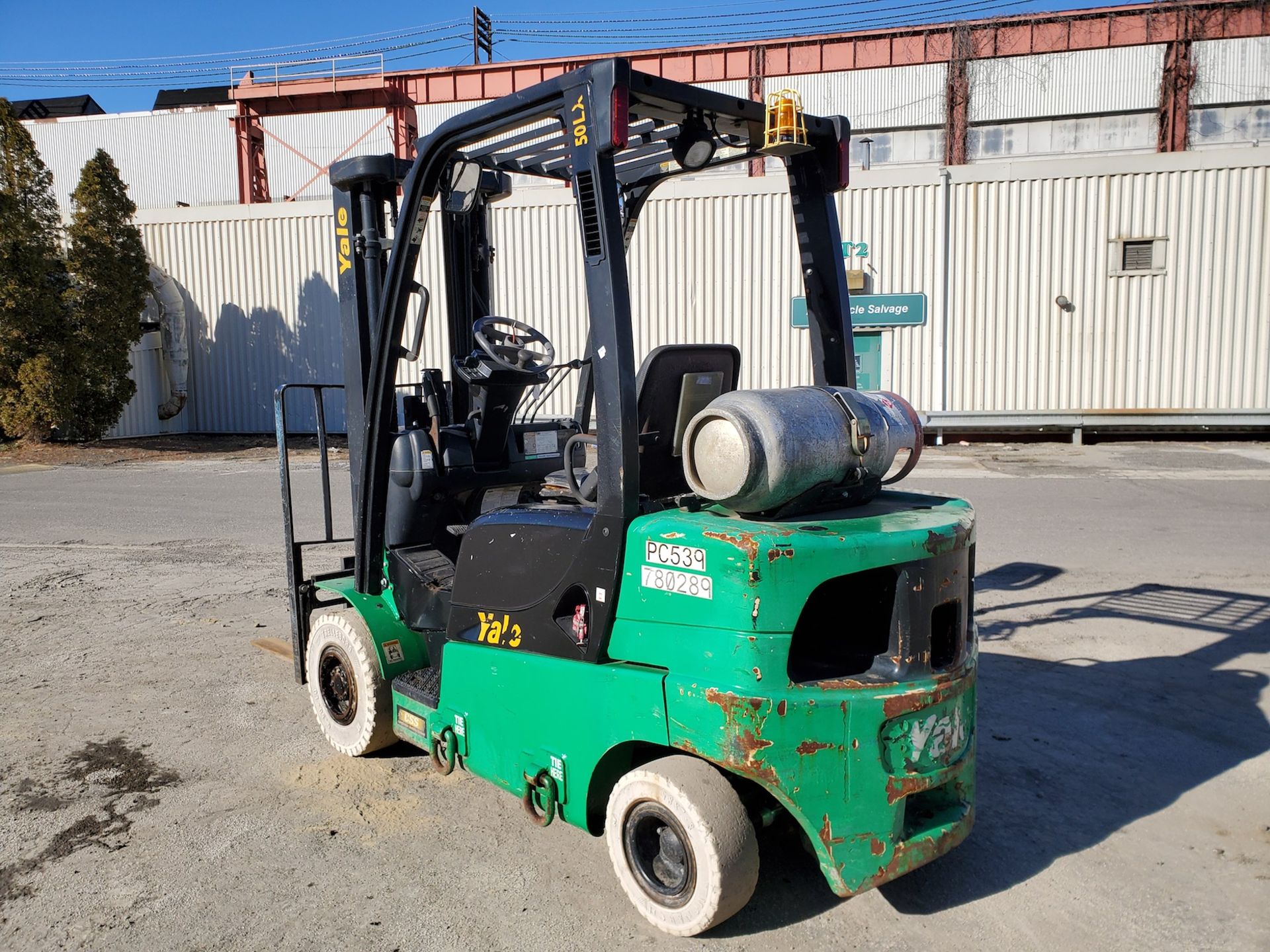 Yale GLP070 5,000 lb Forklift - Image 5 of 17