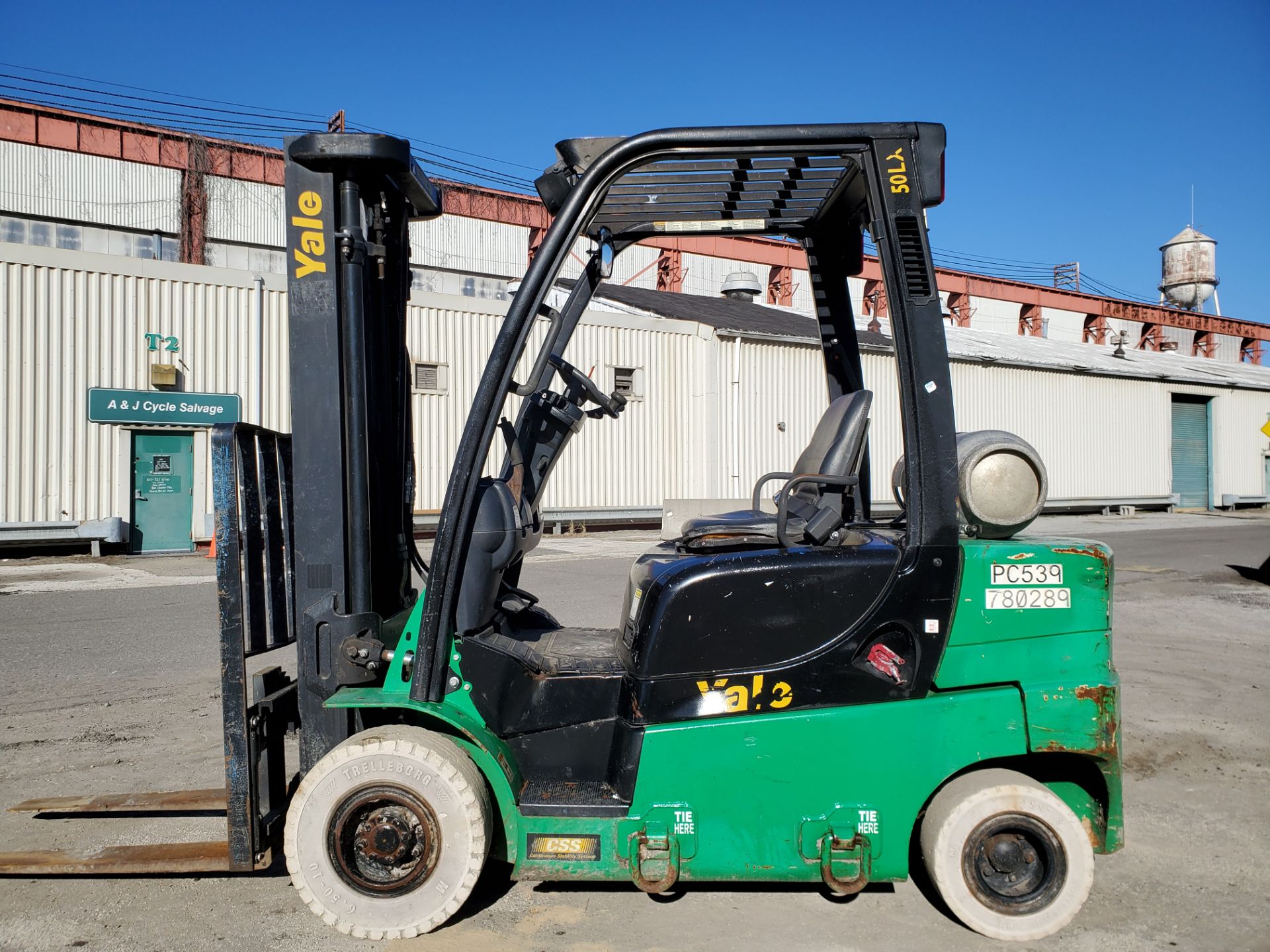 Yale GLP070 5,000 lb Forklift