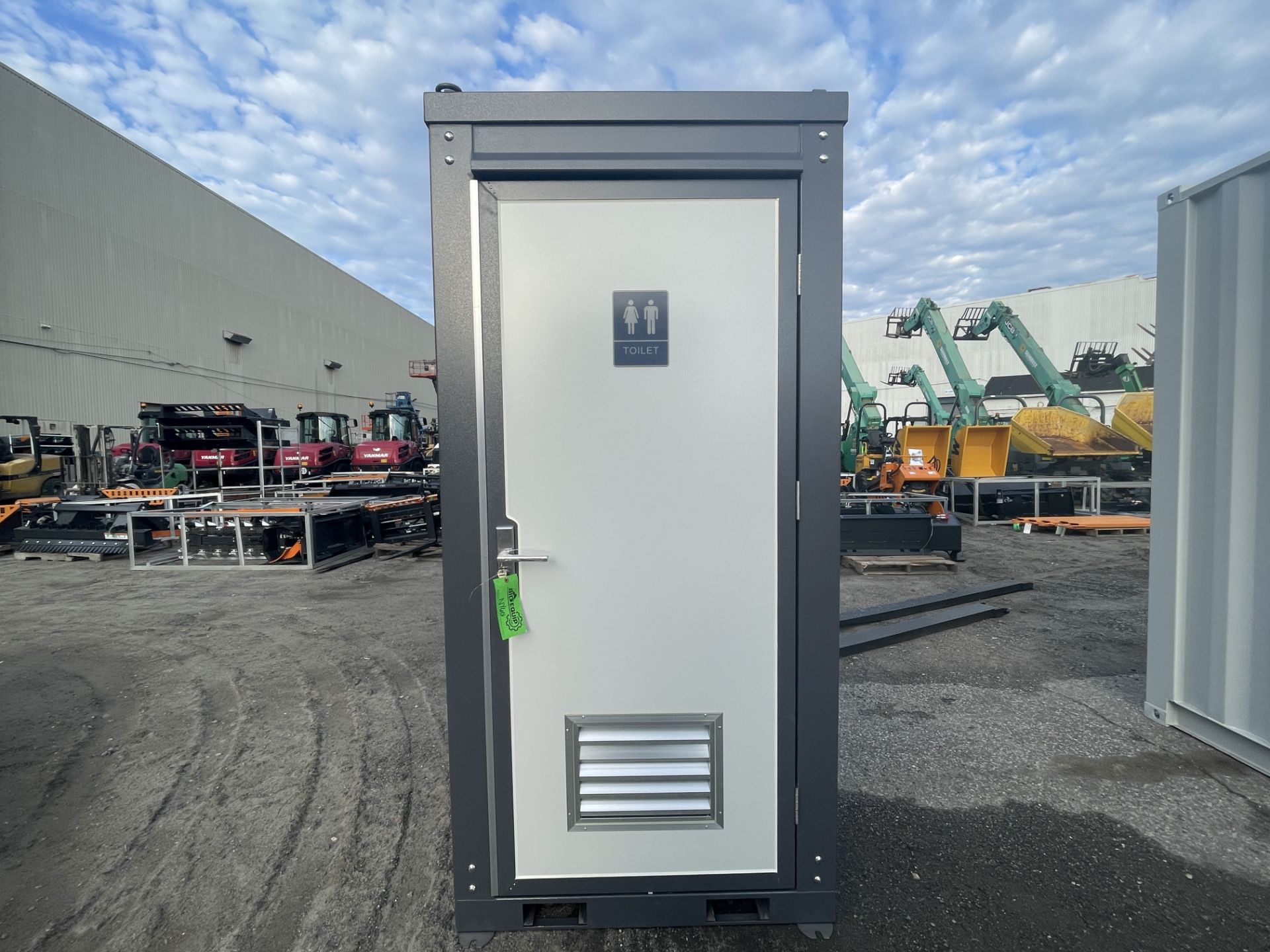 Brand New Bastone 110V Mobile Toilet (NY601E)