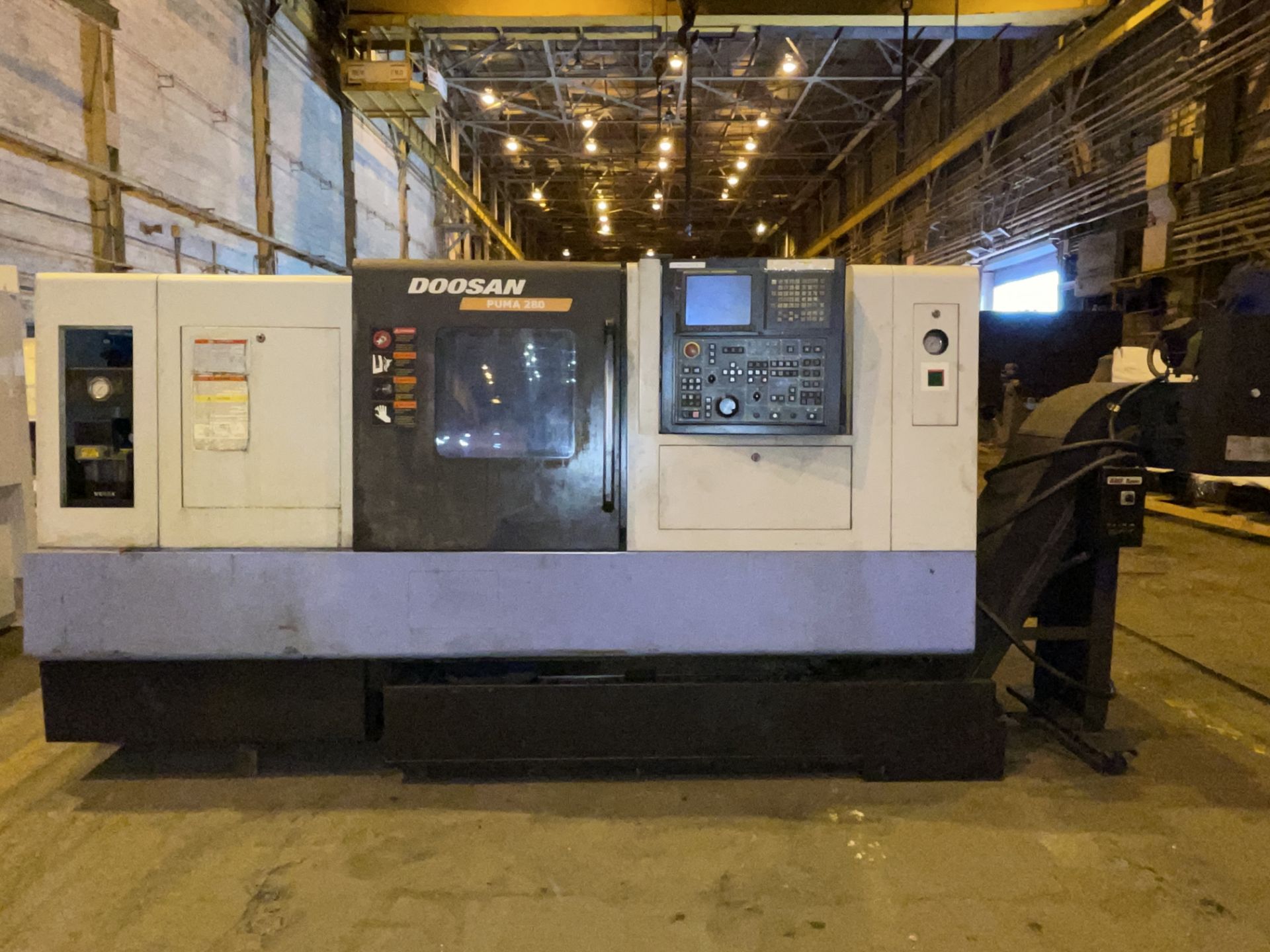 Doosan Infracore PUMA 280 CNC Lathe