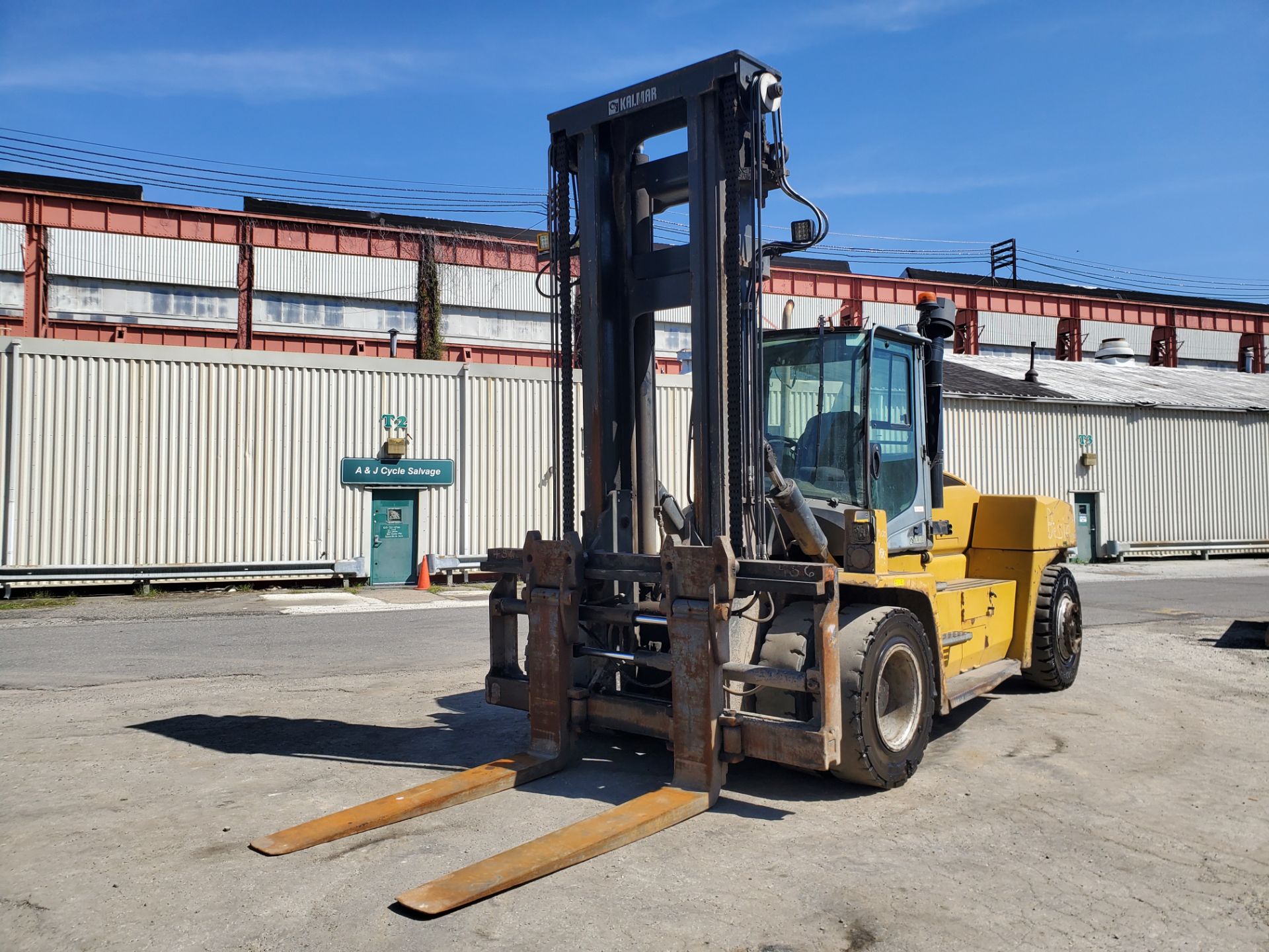 2015 Kalmar DCG-160-9 36,000lb Forklift - Image 6 of 21