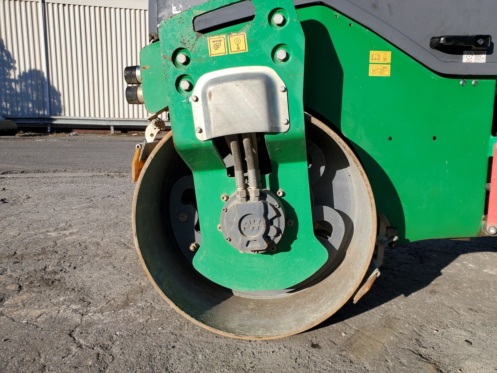 2017 Hamm HD12VV Vibratory Roller - Image 13 of 14