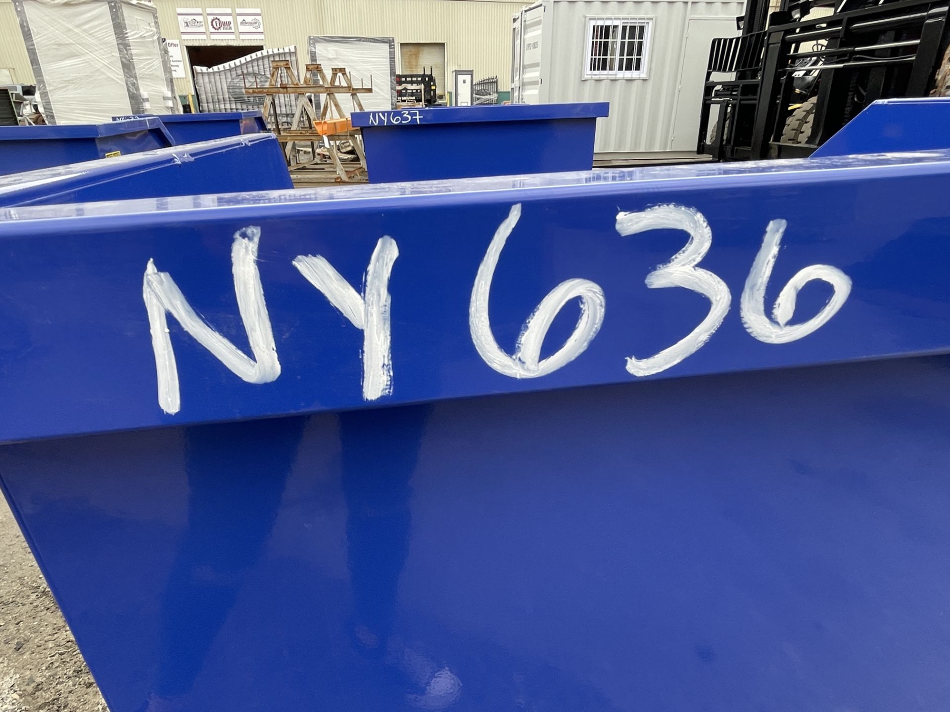 Brand New 1 Cubic Yard Self Dumping Hopper (NY626) - Image 5 of 5