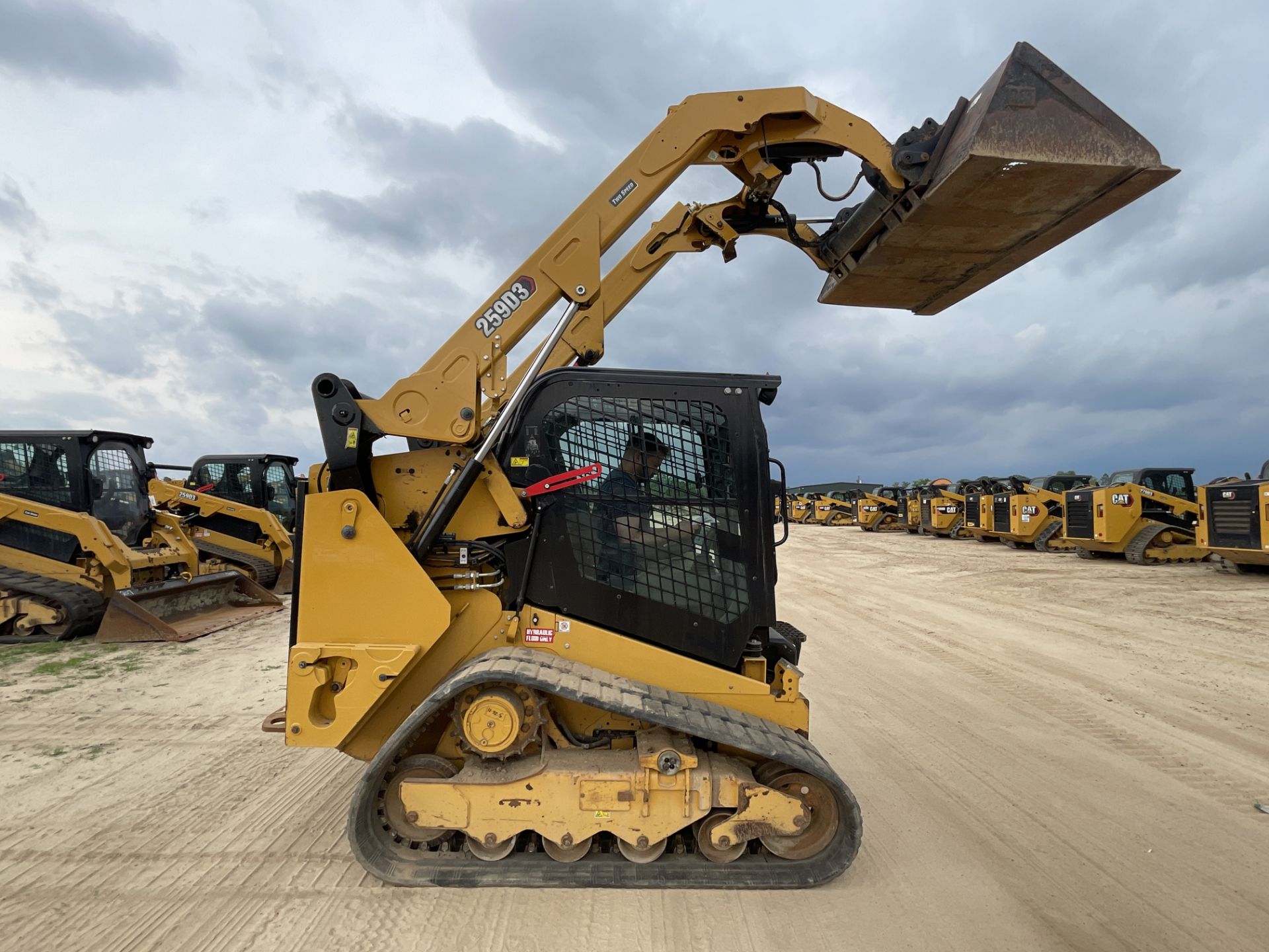 2021 Caterpillar 259D Skid Steer - Image 2 of 21