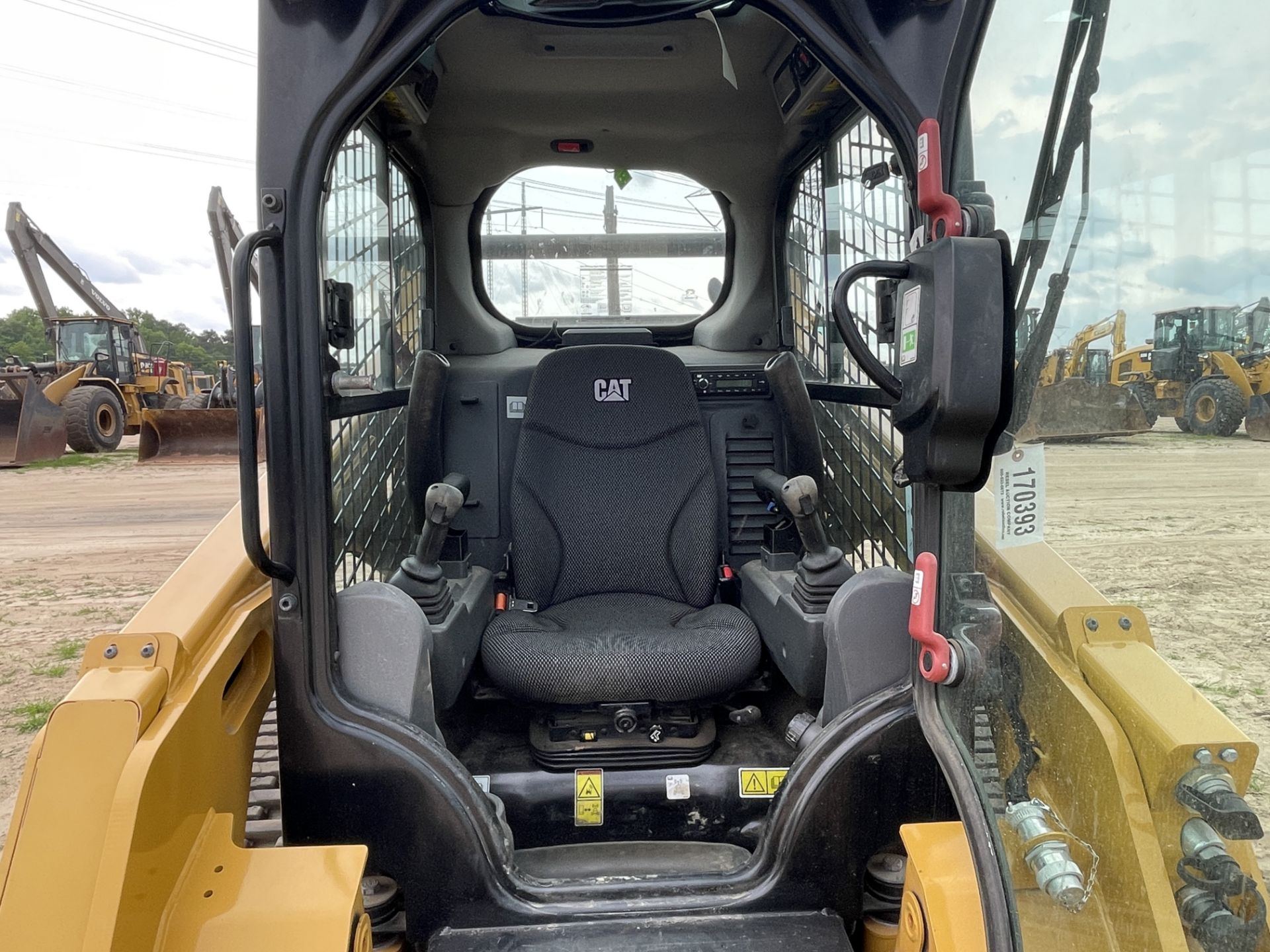 2021 Caterpillar 259D Skid Steer Only 208 hours - Image 8 of 21