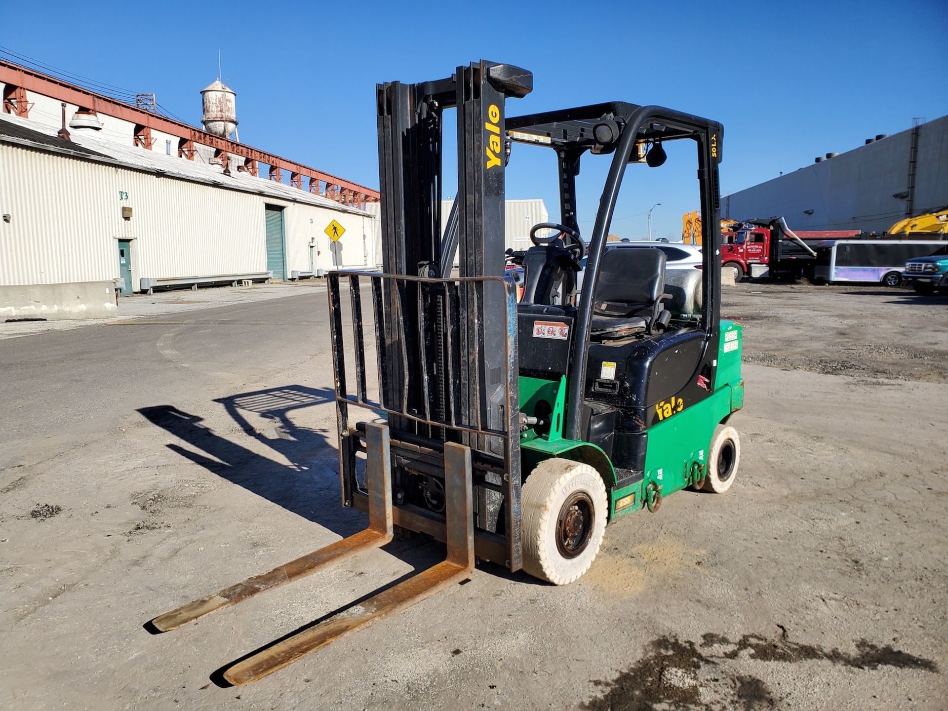 Yale GLP070 5,000 lb Forklift - Image 6 of 17