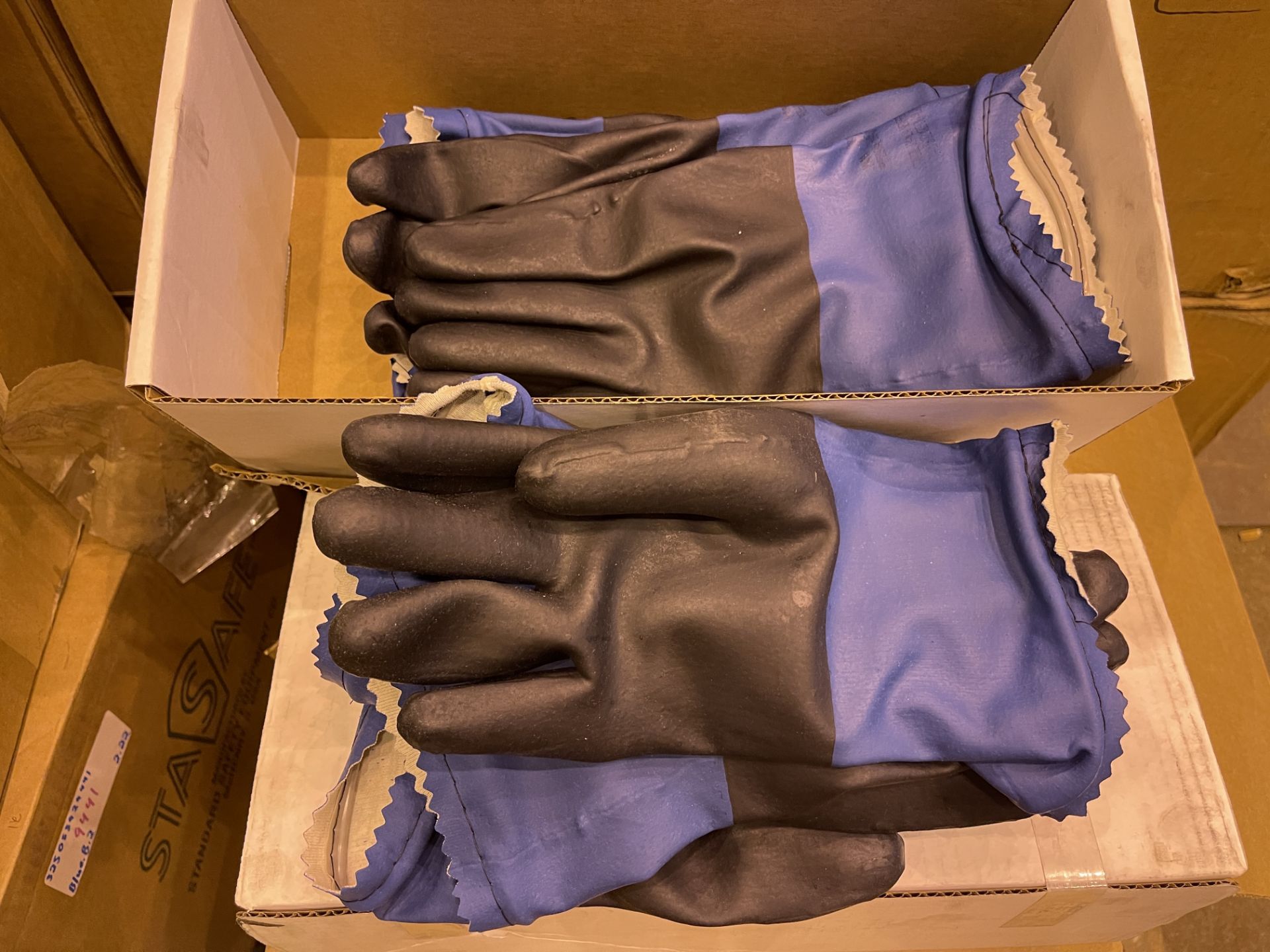 Brand New Lot of Neoprene Gloves (BS111E) - Image 2 of 9