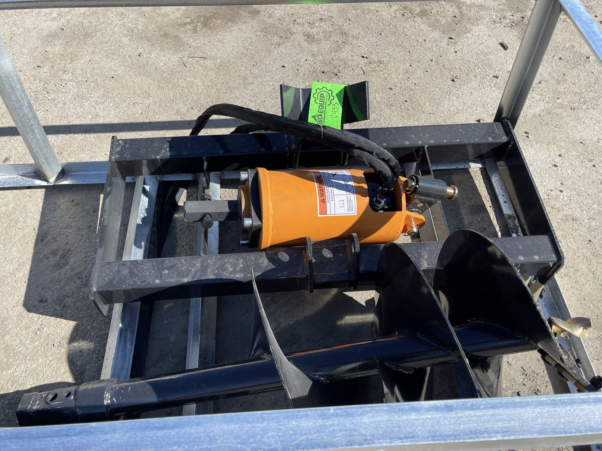 Brand New Wolverine Skid Steer Auger Attachment (C433E) - Image 5 of 7