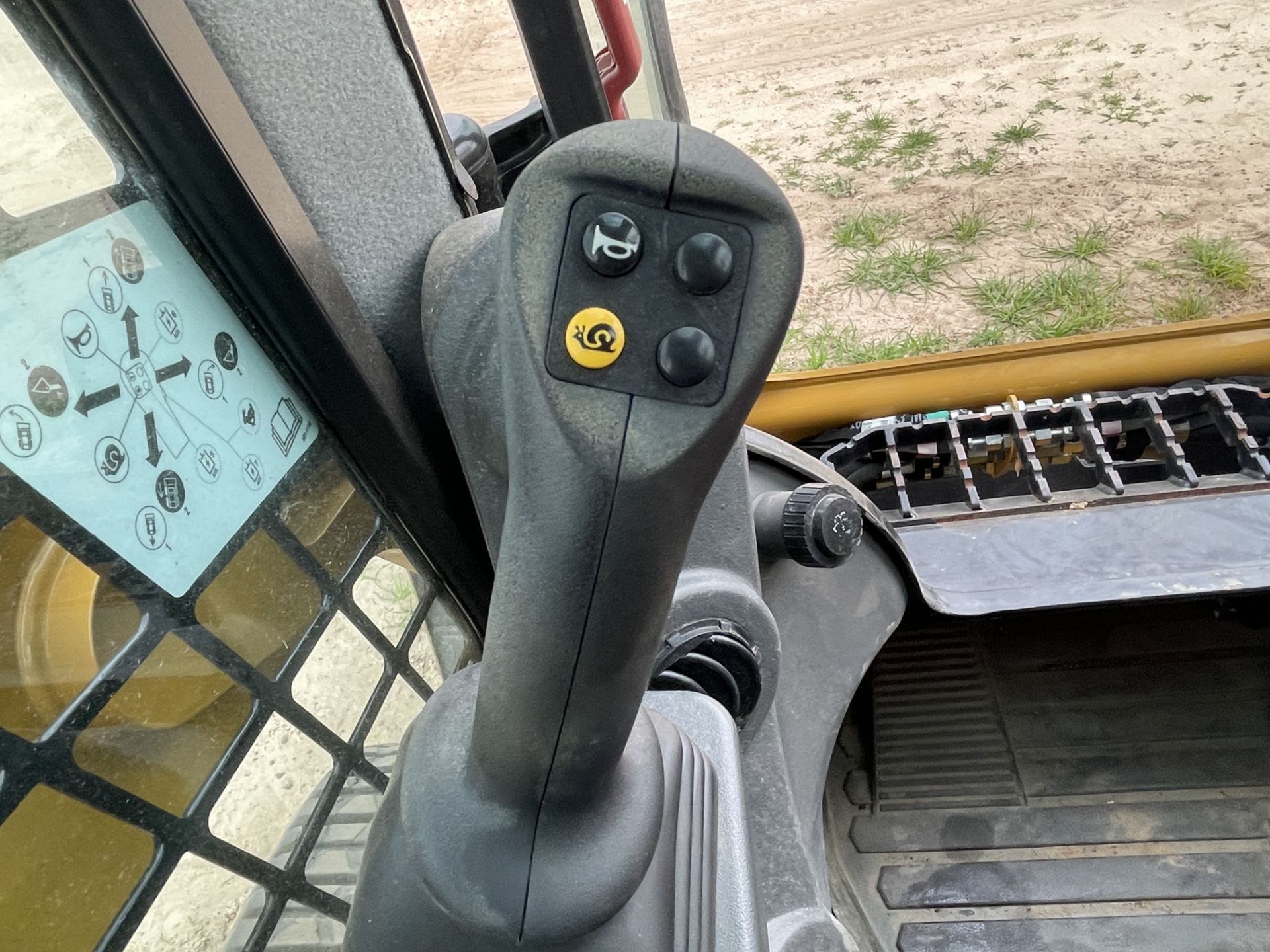 2021 Caterpillar 259D Skid Steer Only 208 hours - Image 14 of 21