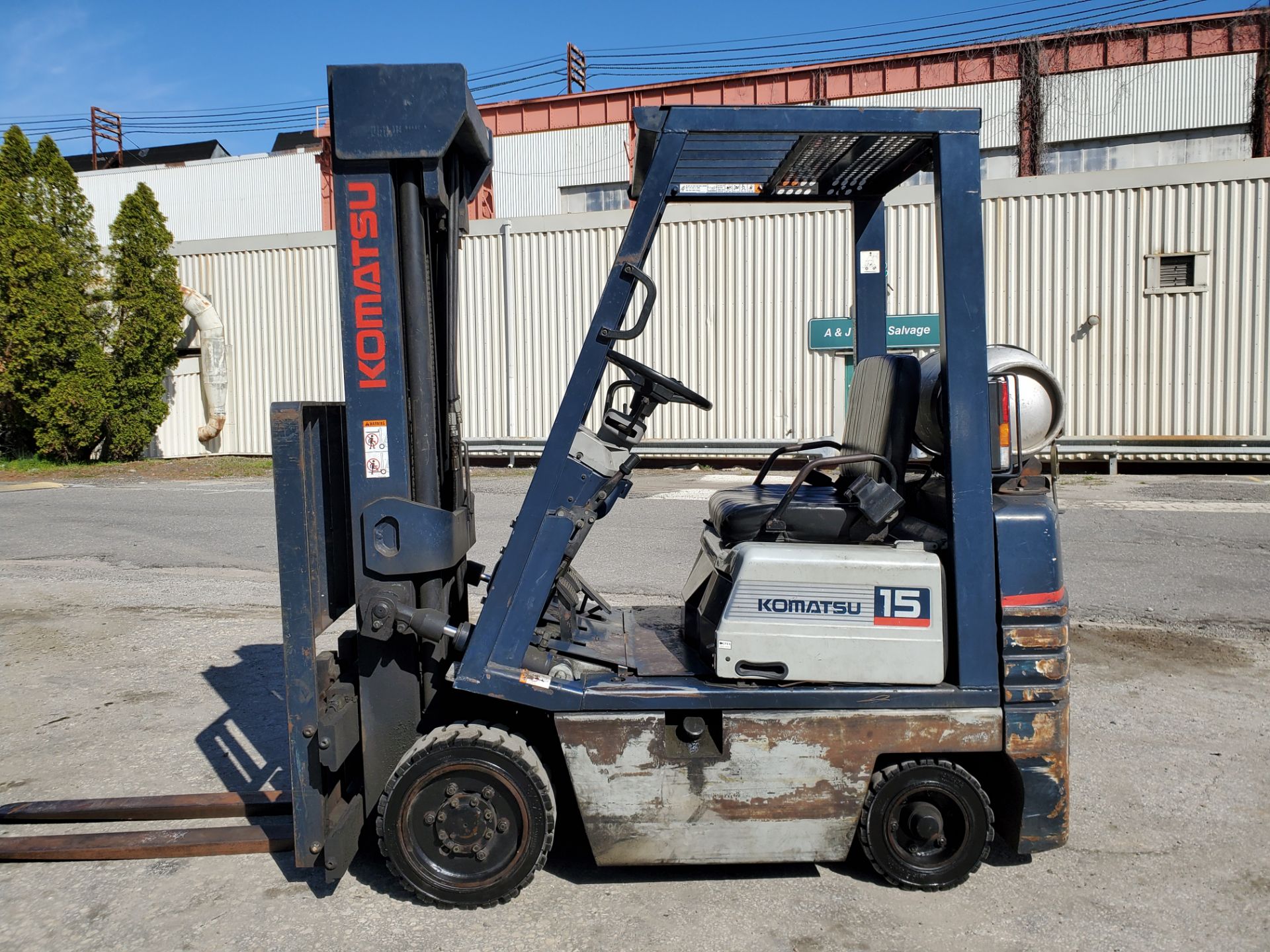 Komatsu FG15ST-15 3,000 lb Forklift