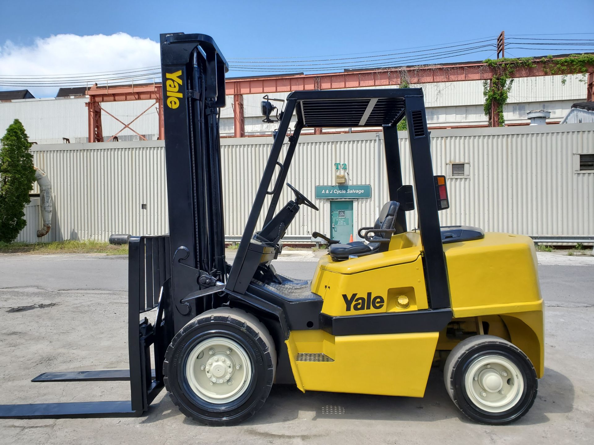 Yale GDP080LJNPBV110 8,000lb Forklift