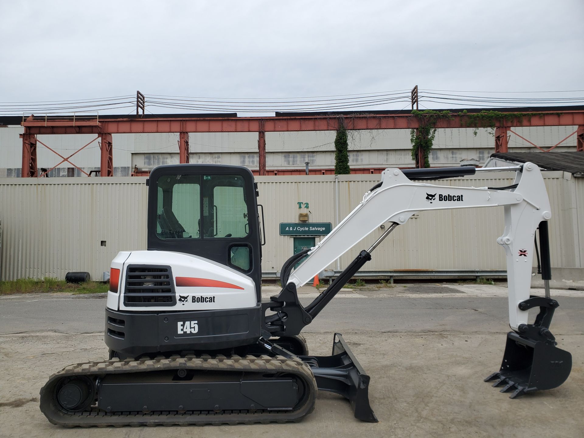 2014 Bobcat E45 Excavator - Image 2 of 21