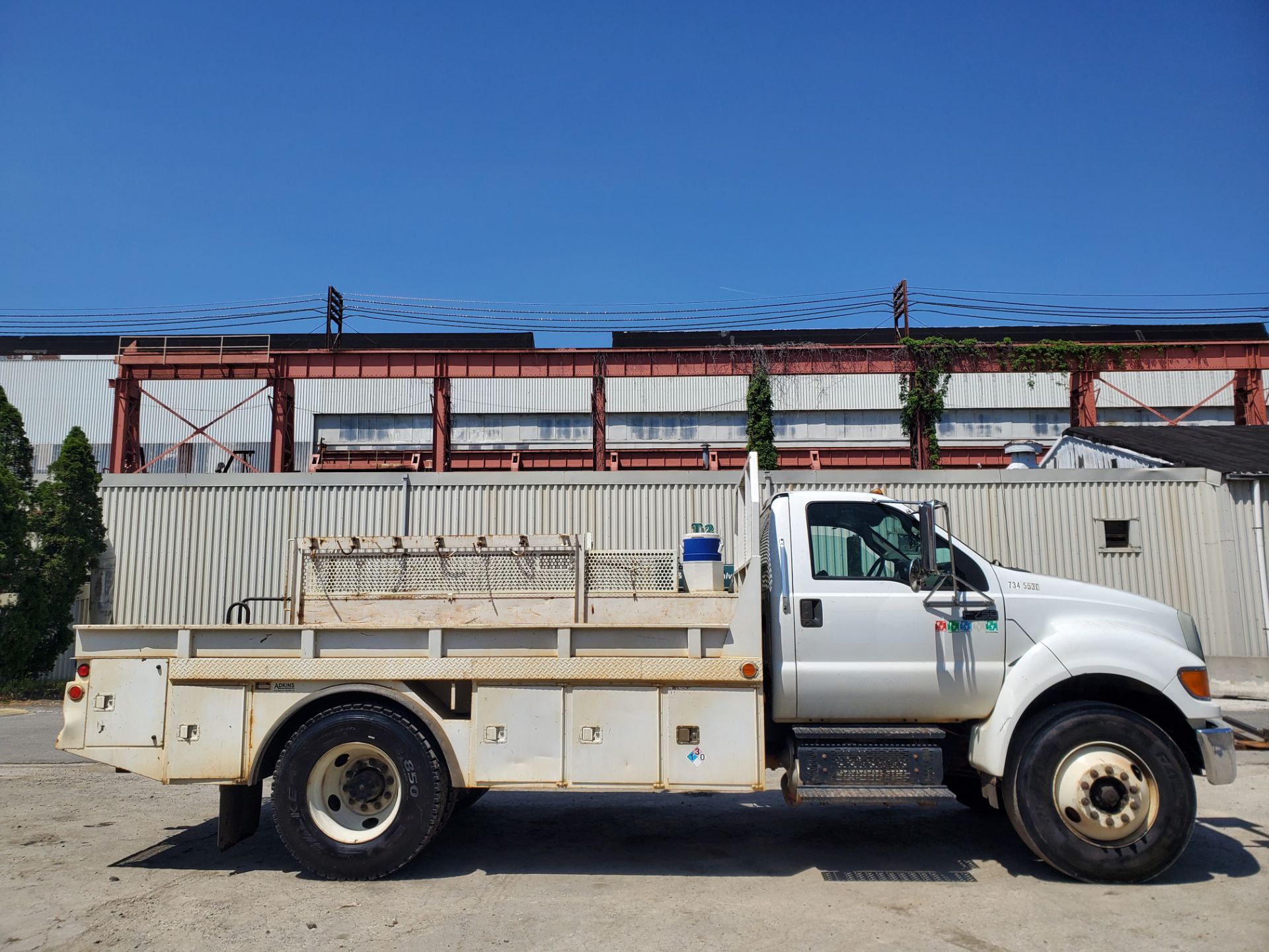 2015 Ford F750 Flatbed Truck
