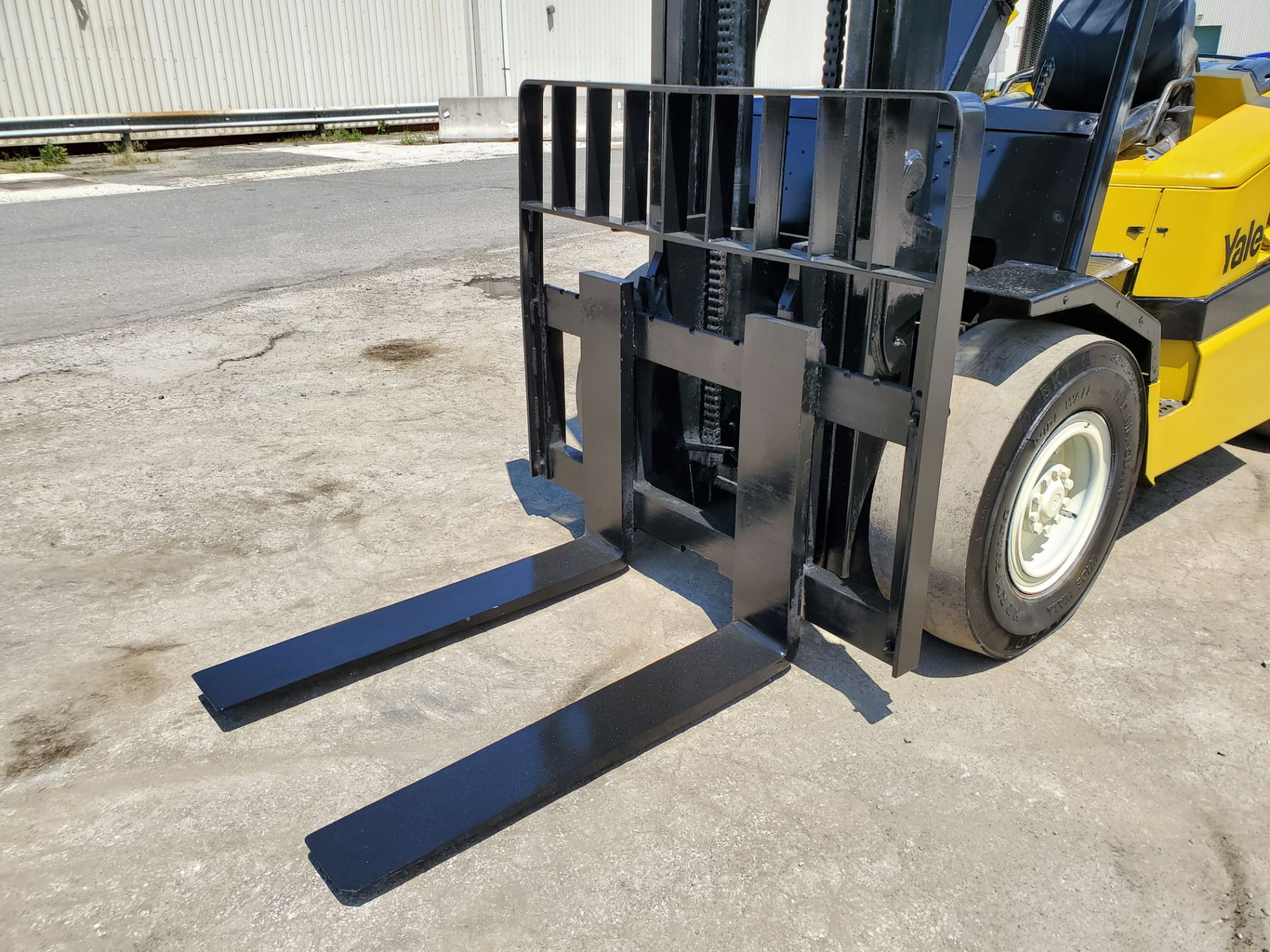 Yale GDP100MJNPBV110 10,000lb Forklift - Image 16 of 20