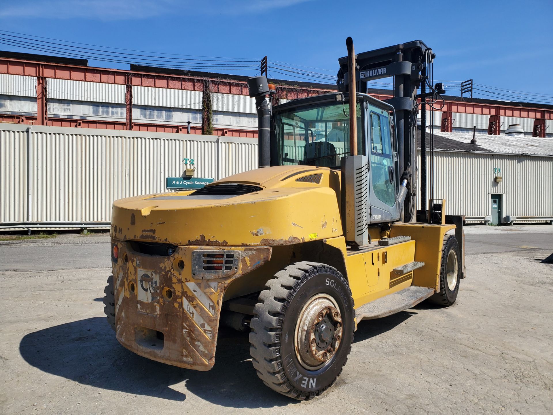 2015 Kalmar DCG-160-9 36,000lb Forklift - Image 4 of 21