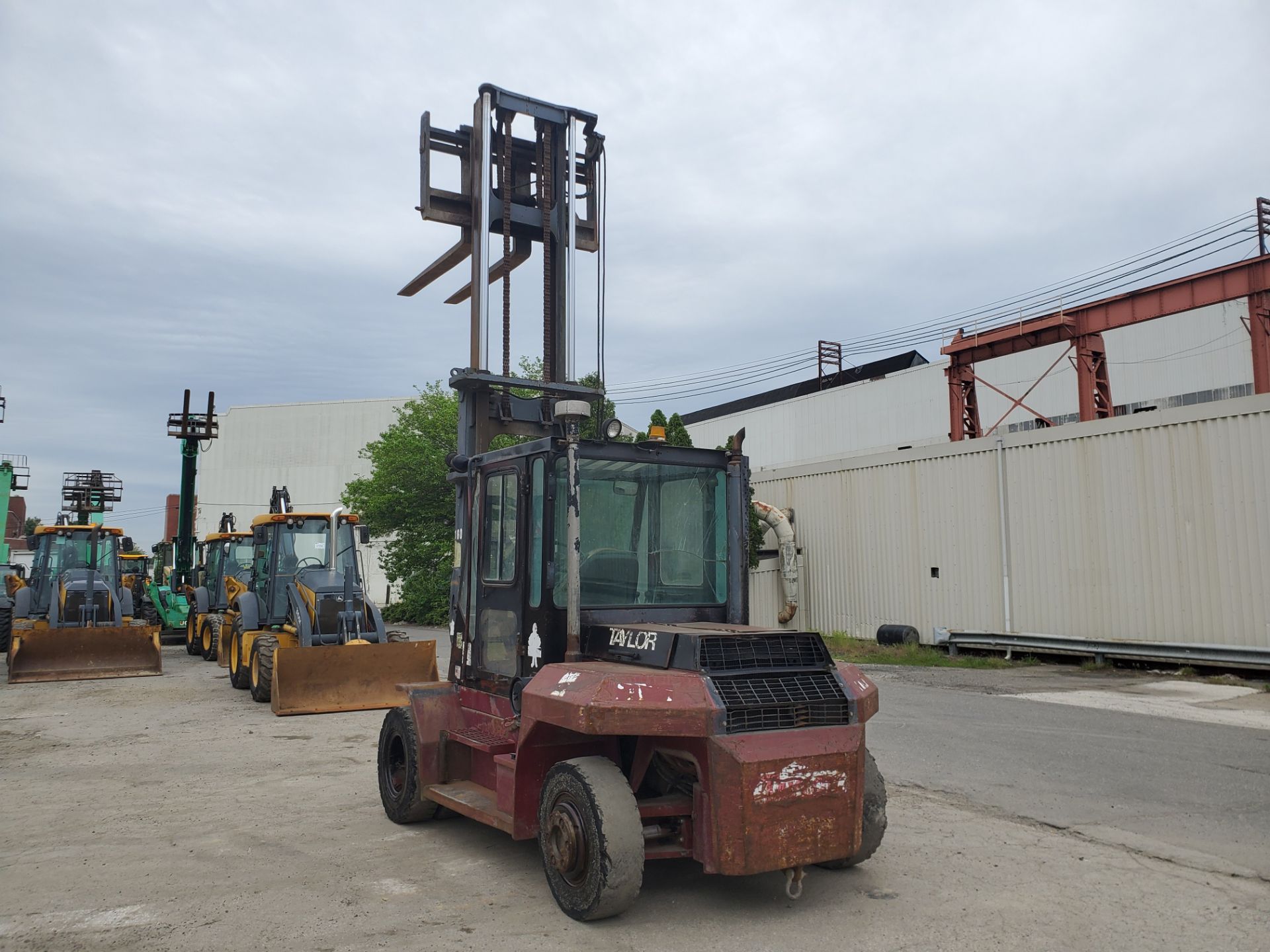 Taylor THD160 16,000lb Forklift - Image 8 of 18