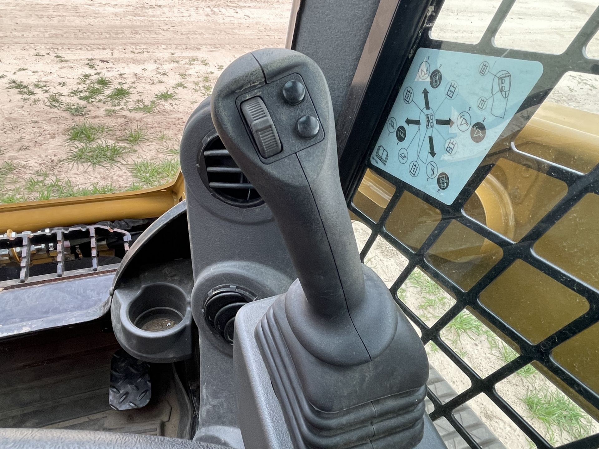 2021 Caterpillar 259D Skid Steer Only 208 hours - Image 15 of 21