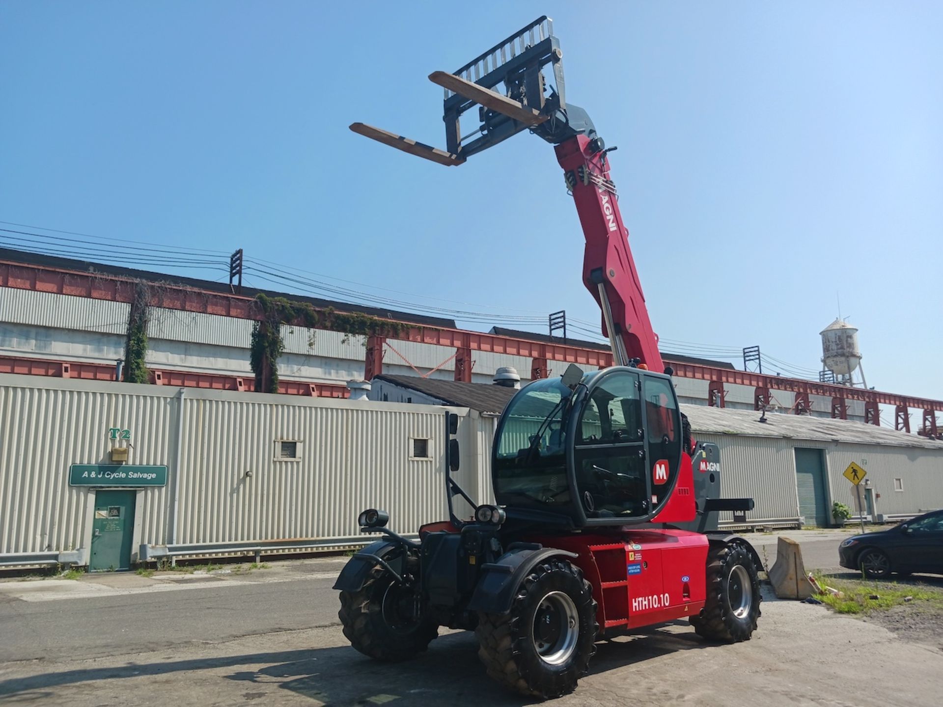 2019 Magni HTH 10-10-D/C 22,000lb Telehandler - Image 9 of 20