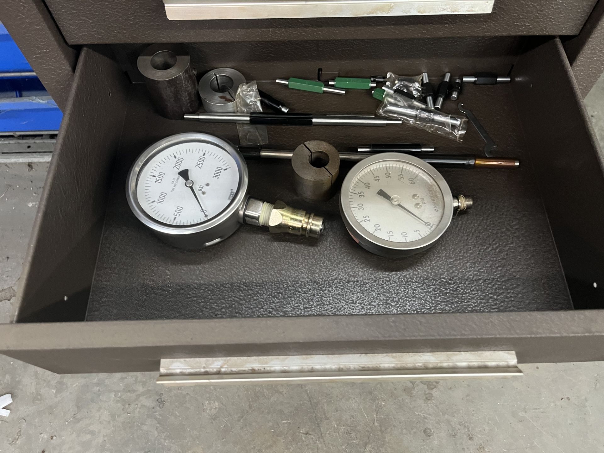 Kennedy Tool Box on casters w/Contents Dies and Die Handle, Thread Gauges, Pin Gauges, etc. - Image 6 of 6