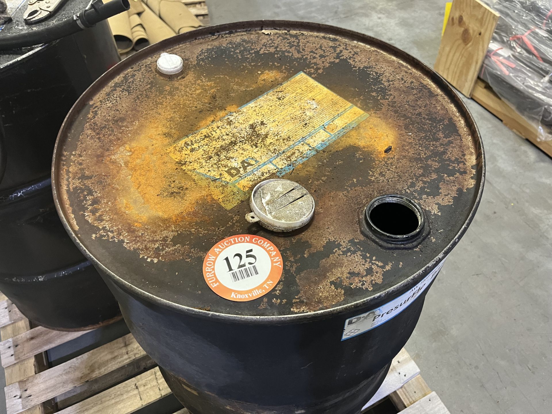 (2) Partial 50-gallon drums of hydraulic fluid , with pump - Image 3 of 4