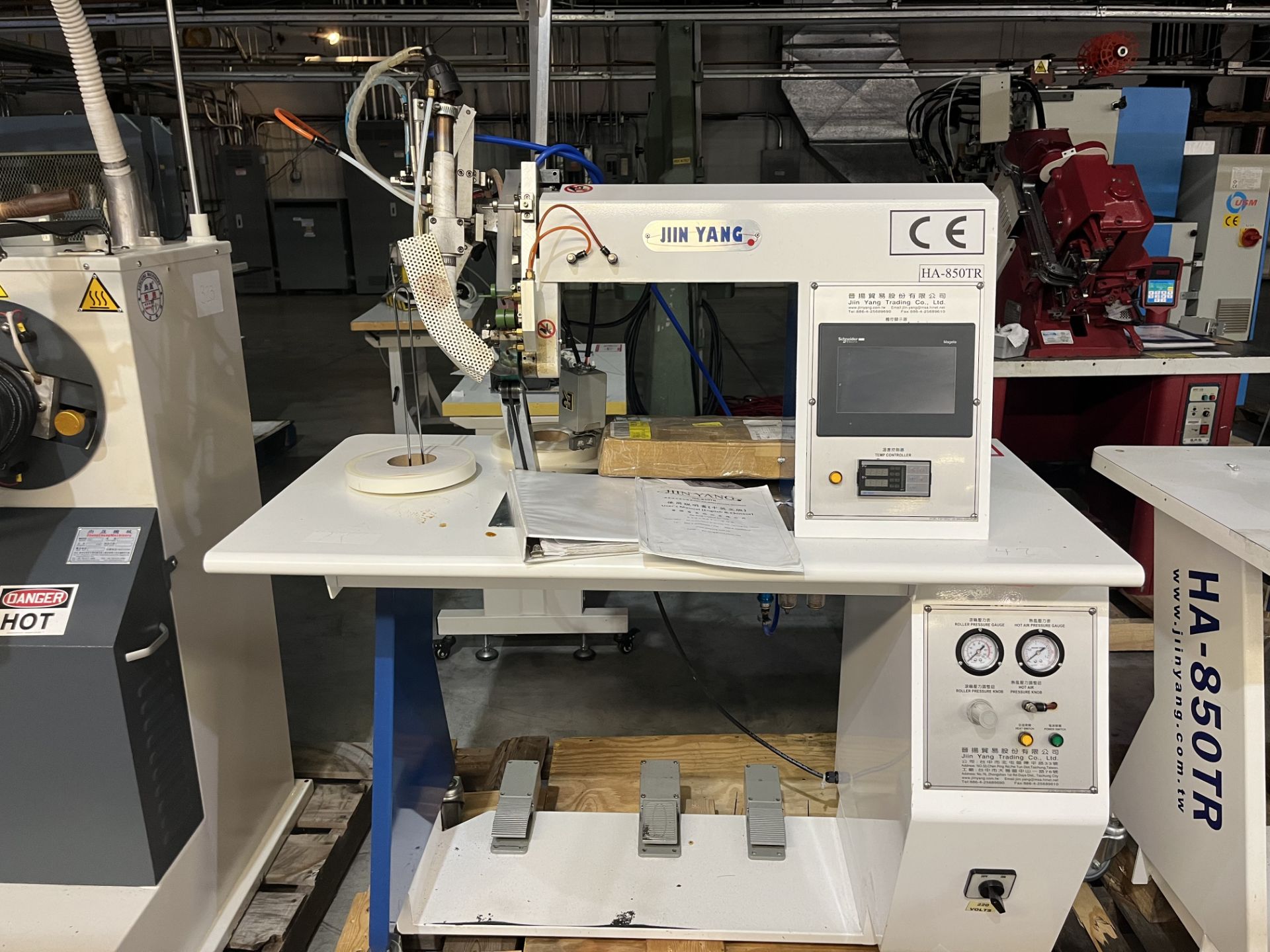 JIIN Yang Model HA 850TR Seam Sealing 220 Volt Single Phase Machine in Good, Working Condition S/N