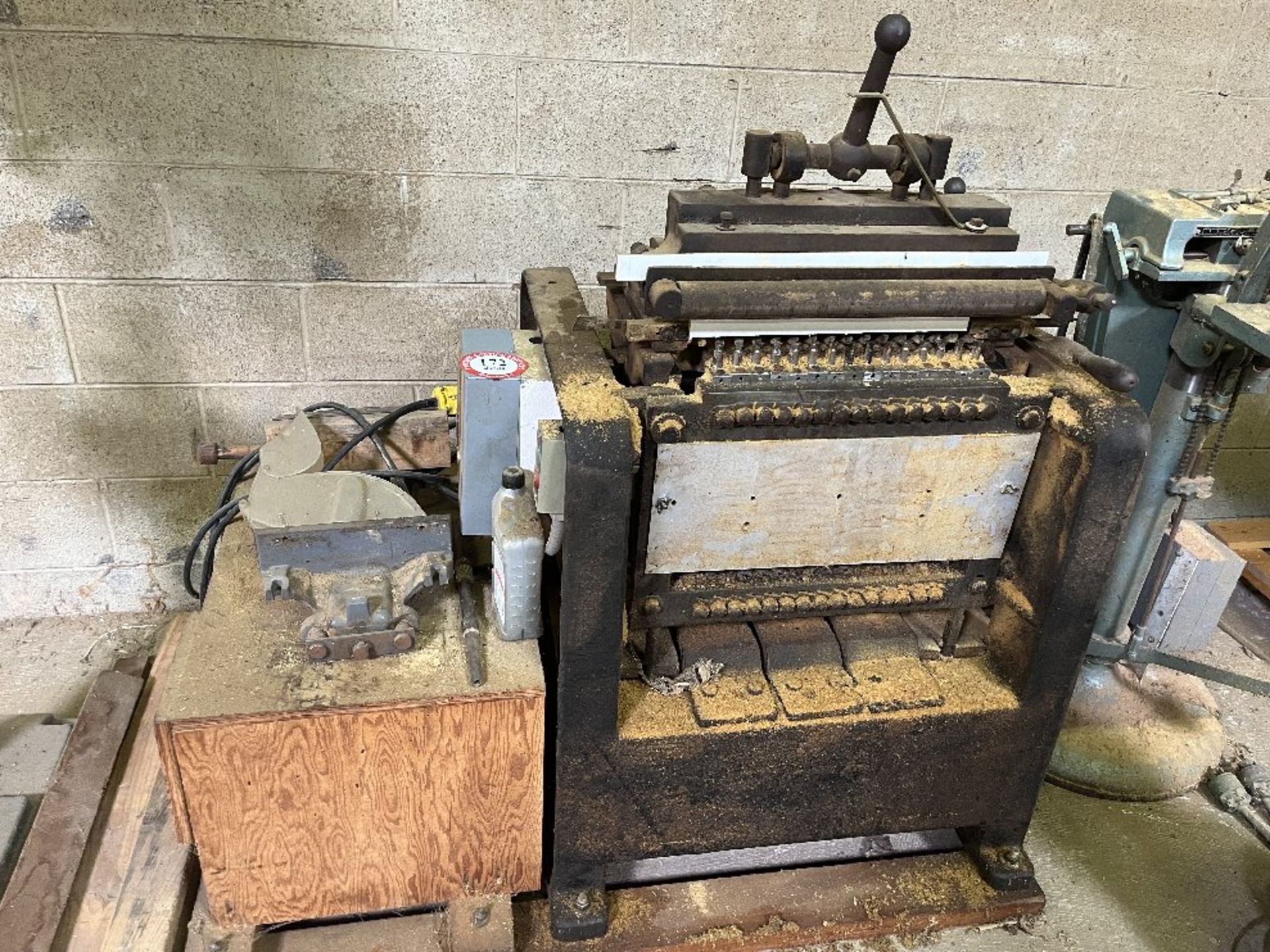 A. Dodds Dovetail Machine, 16" Wide