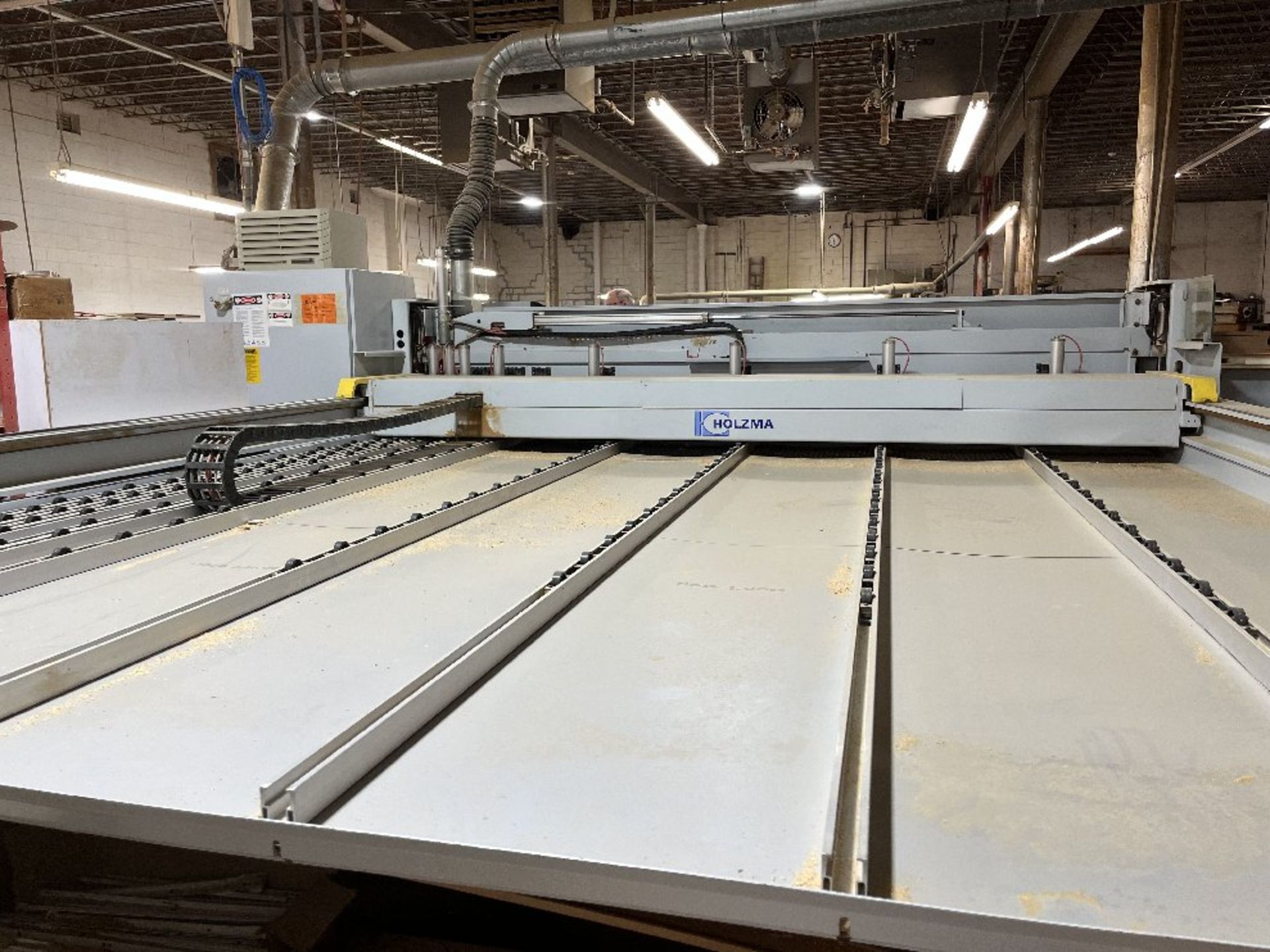 Holzma Panel Saw ModelHPP82 Optimat, S/N 0-240-15-2288, with 13' x 17' Table, Three 2' x 7' Air - Image 6 of 7