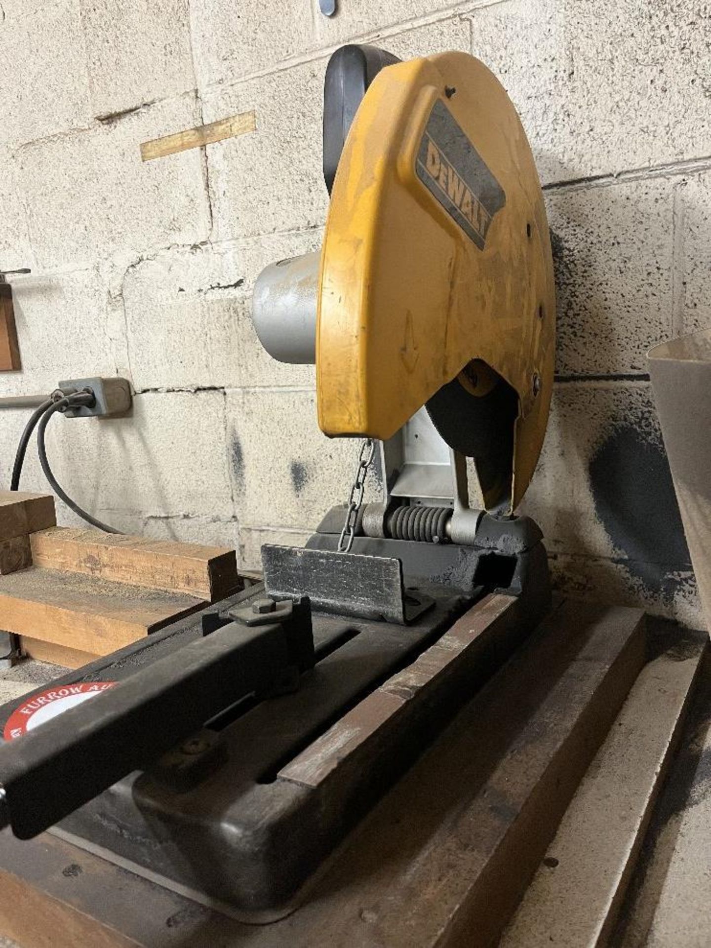 DeWalt Abrasive Chop Saw - Image 2 of 3