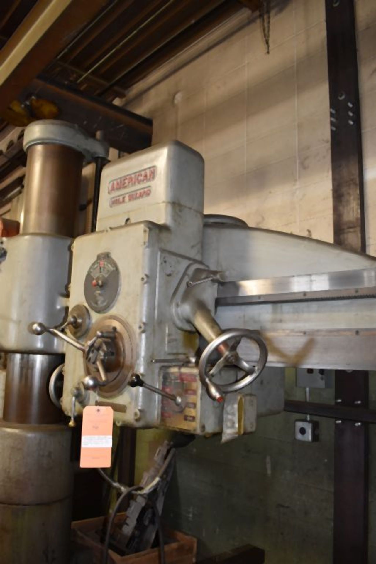 1941 AMERICAN HOLE WIZARD L-BASE RADIAL ARM DRILL, MODEL 11" COLUMN x 38" ARM, S/N: 63638-41, 27" - Image 3 of 4