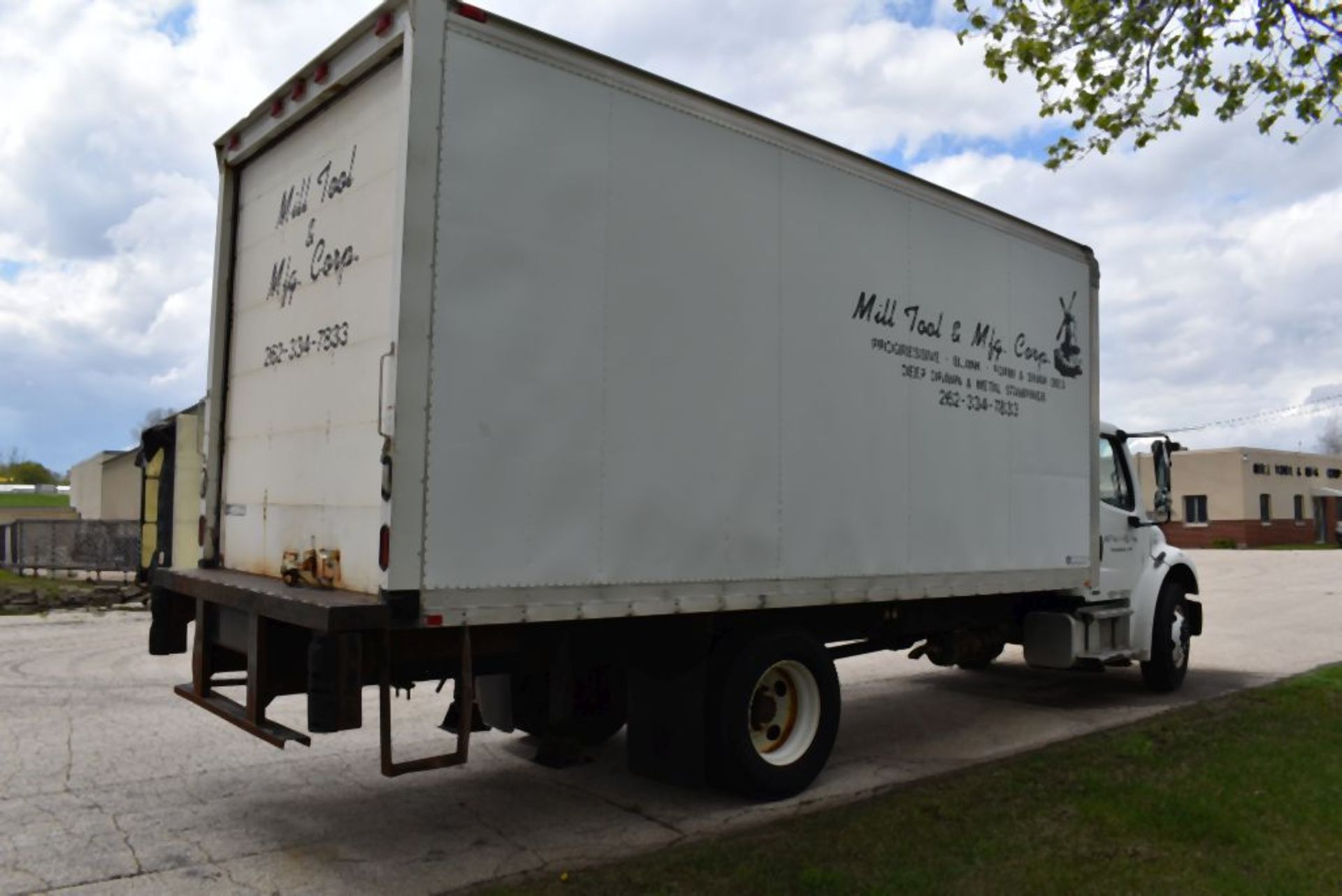 (2008) FREIGHTLINER SINGLE AXLE 20' STRAIGHT BOX VAN, MODEL: BUSINESS CLASS M2, 135,820 MILES, - Image 7 of 16