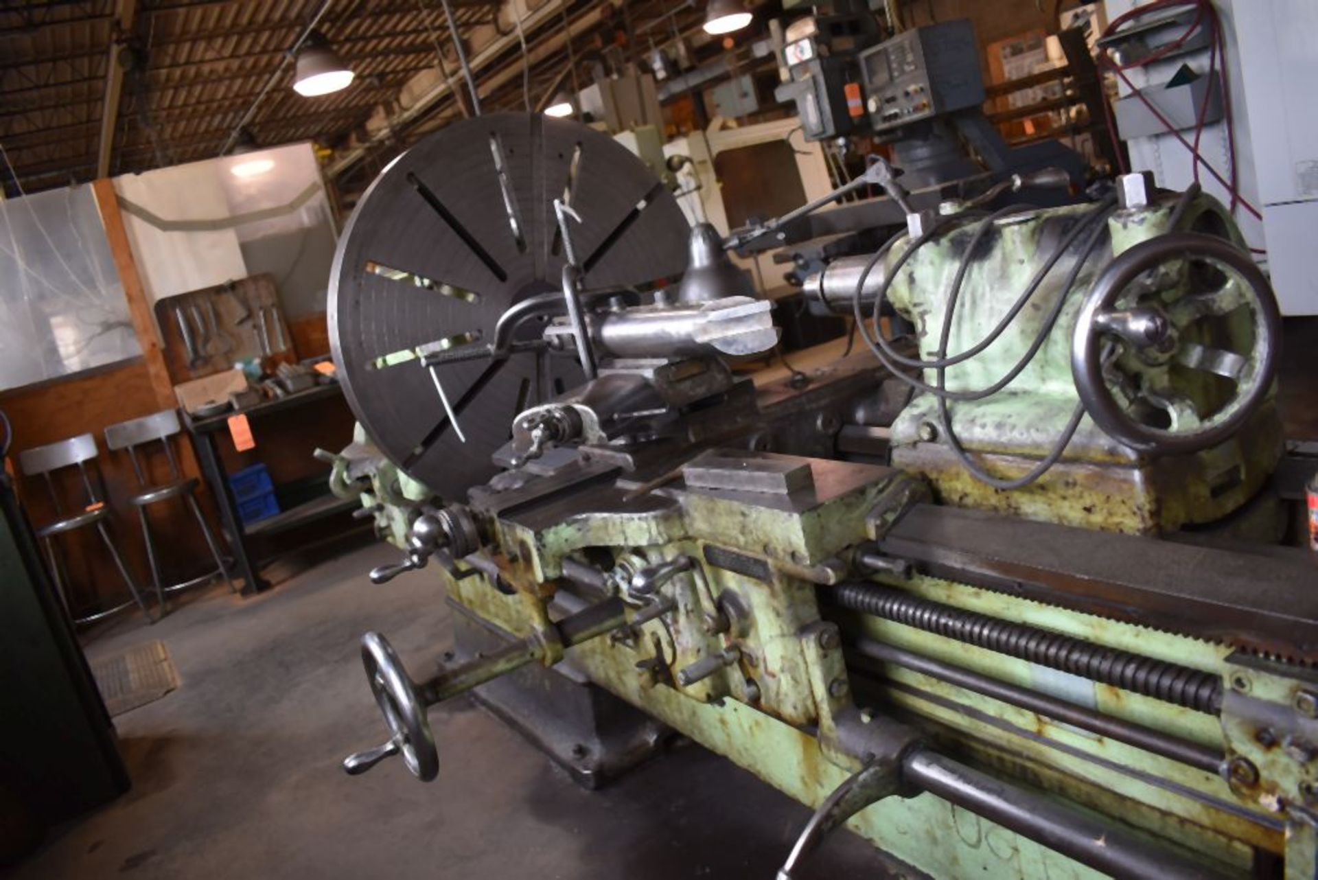 LEBLOND GAP BED LATHE, S/N: NE6162, 38" DIAMETER FACE PLATE, 24" FOUR JAW CHUCK, 50" CENTERS, 42" IN - Image 2 of 4