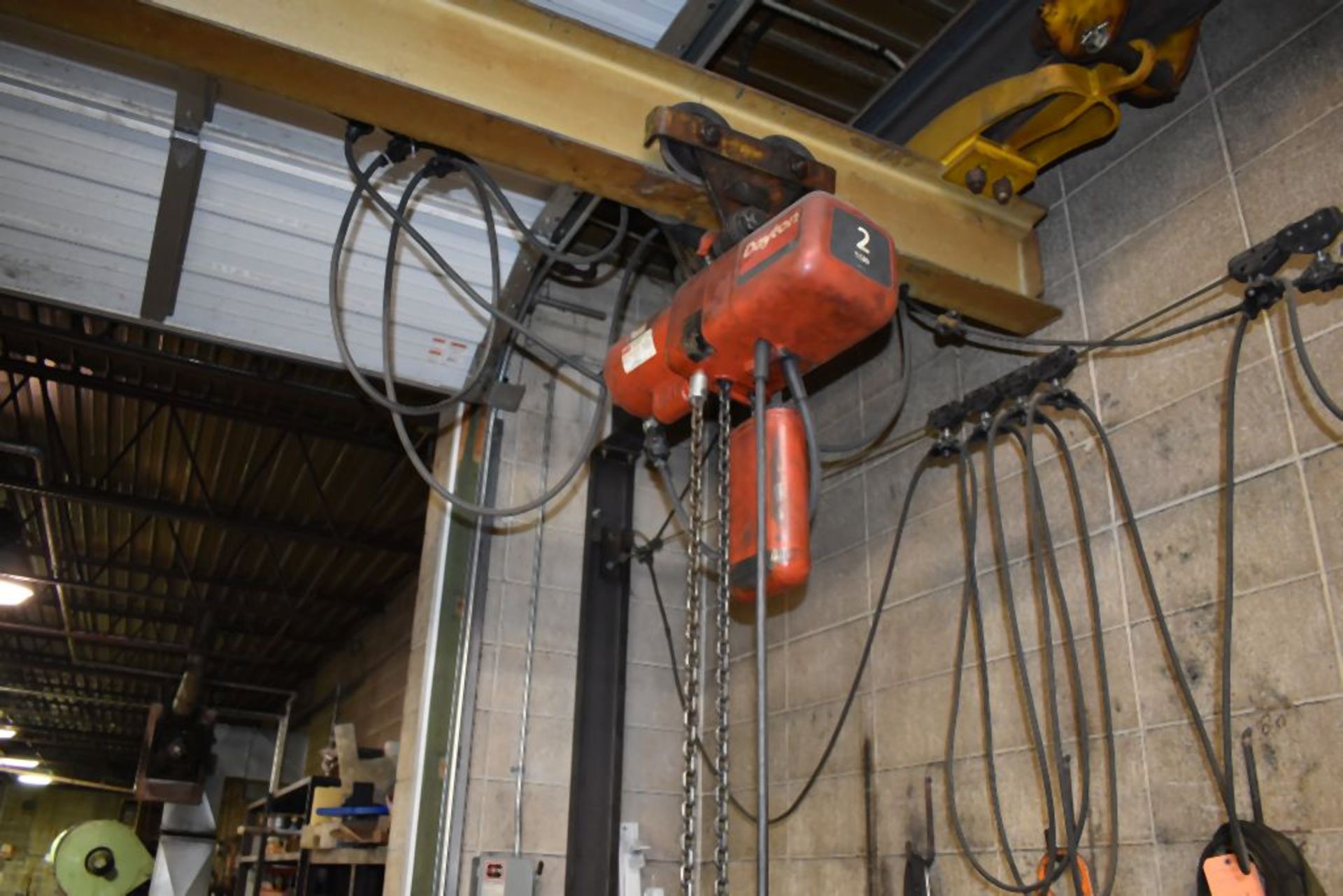 DAYTON 2 TON CHAIN HOIST, PENDANT CONTROL, HARDWIRED, WIRES MUST BE CAPPED - Image 2 of 2