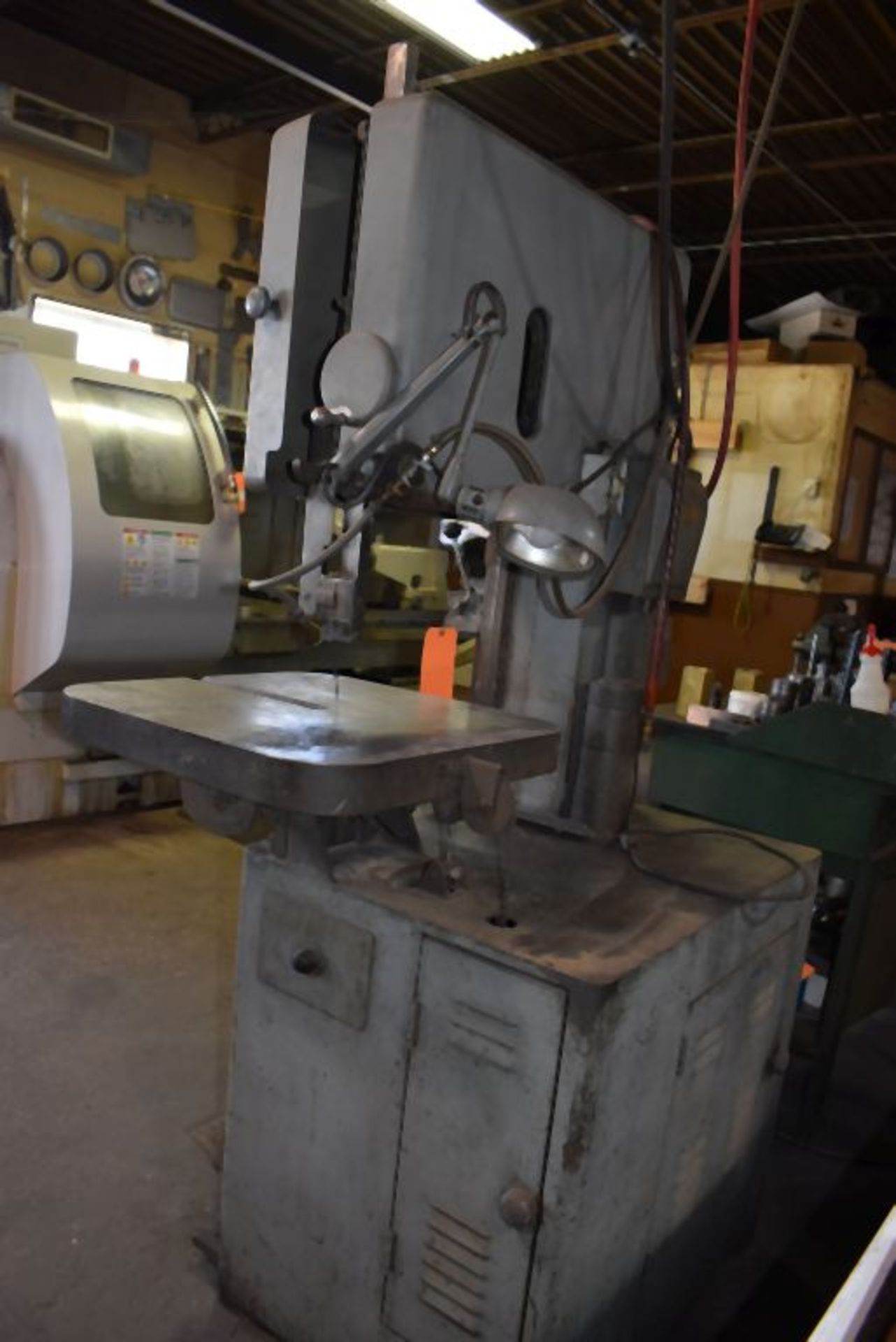 GROB 18" VERTICAL BAND SAW, MODEL NS18, S/N: 10349, DUST BLOWER, TILTING TABLE, FOOT BRAKE, BLADE - Image 2 of 3