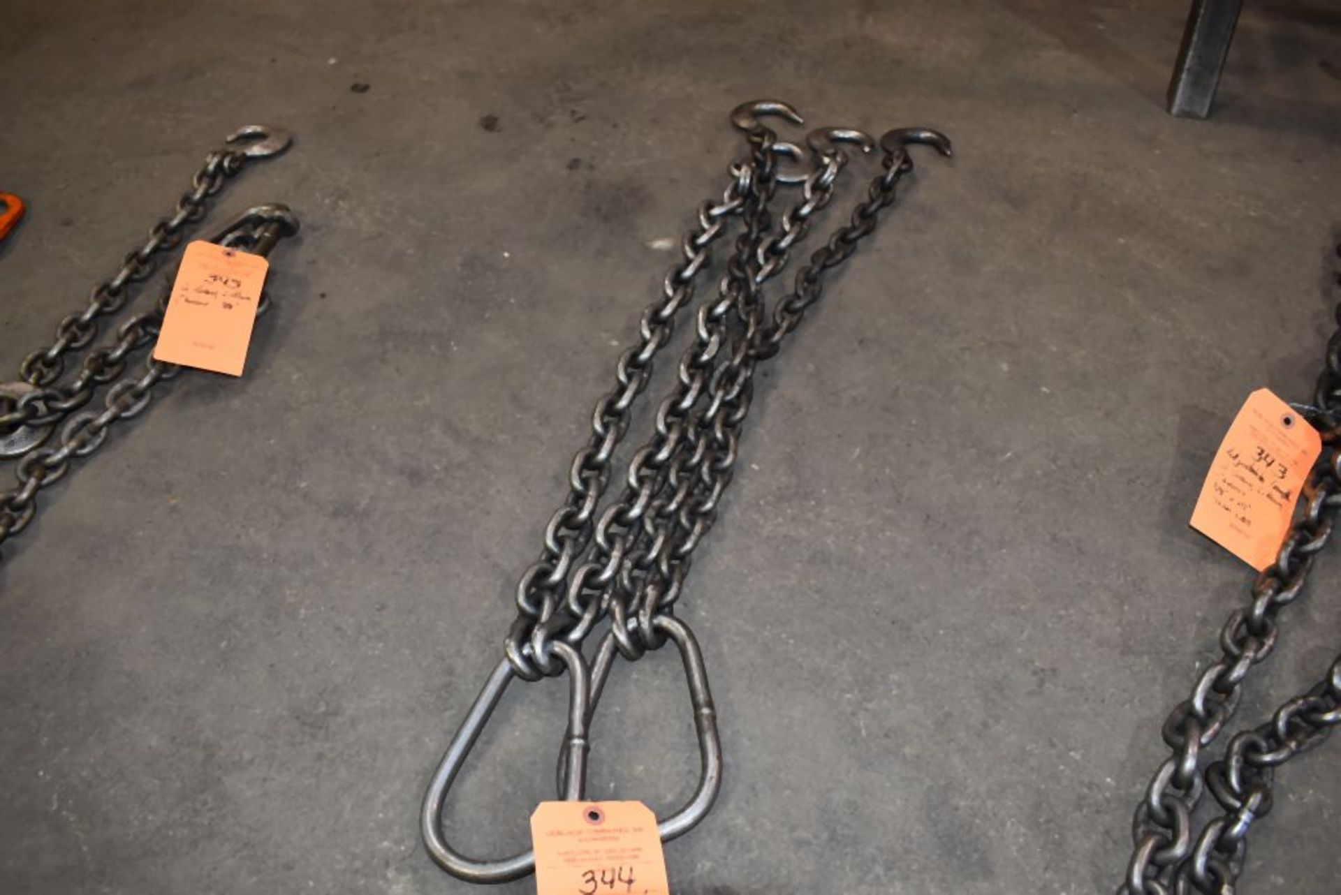 PAIR OF TWO GANG LIFTING CHAINS