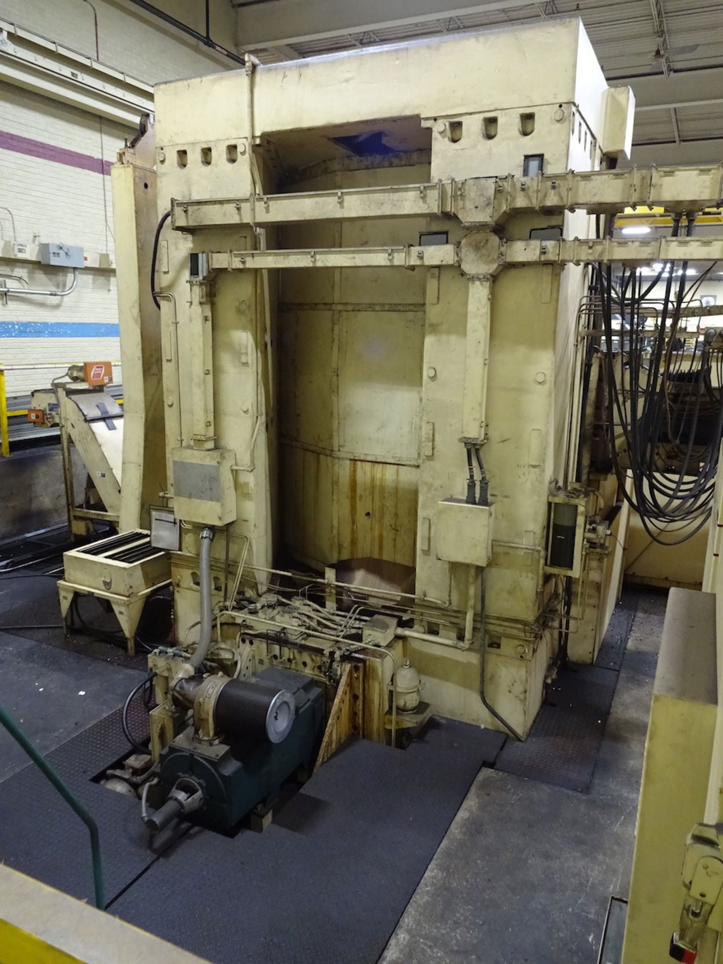 1999 GIDDINGS & LEWIS 84 IN. MODEL 84VTC CNC VERTICAL BORING MILL, S/N 515-0031-99, 96 IN. SWING, 84 - Image 8 of 36