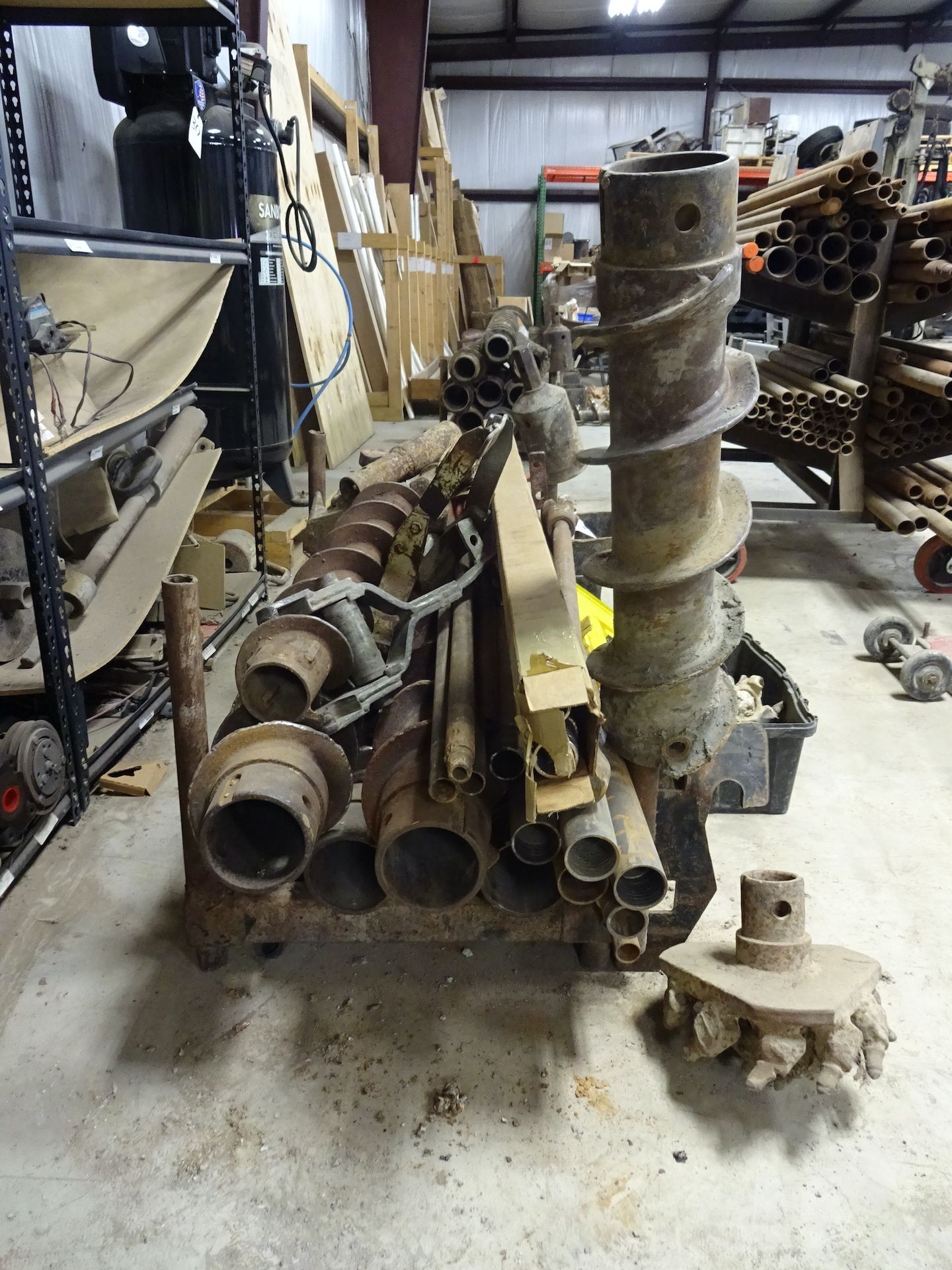 ASSORTED AUGERS, PIPING ATTACHMENTS ON STEEL RACK, THE (4) INCLUDED HOLLOW STEM AUGERS ARE 4 1/4 - Image 2 of 4