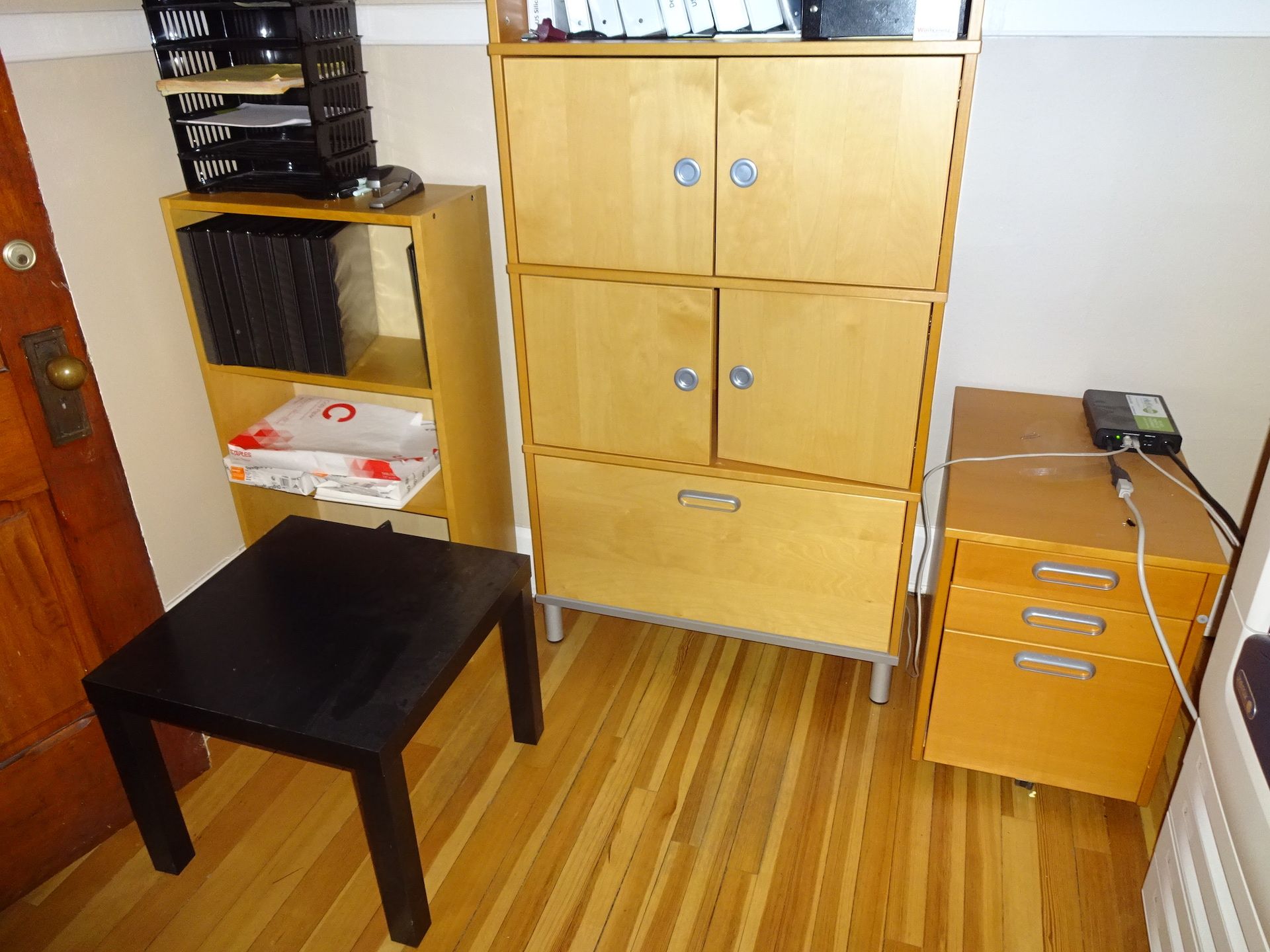 LOT: BOOKSHELF, WOOD CABINET, SIDE TABLE & WOOD FILE CABINET (LOCATION - 6TH STREET)